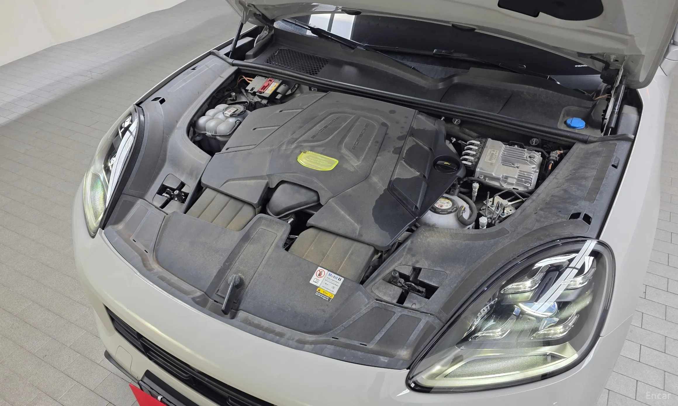 Porsche Cayenne (PO536) превью 6
