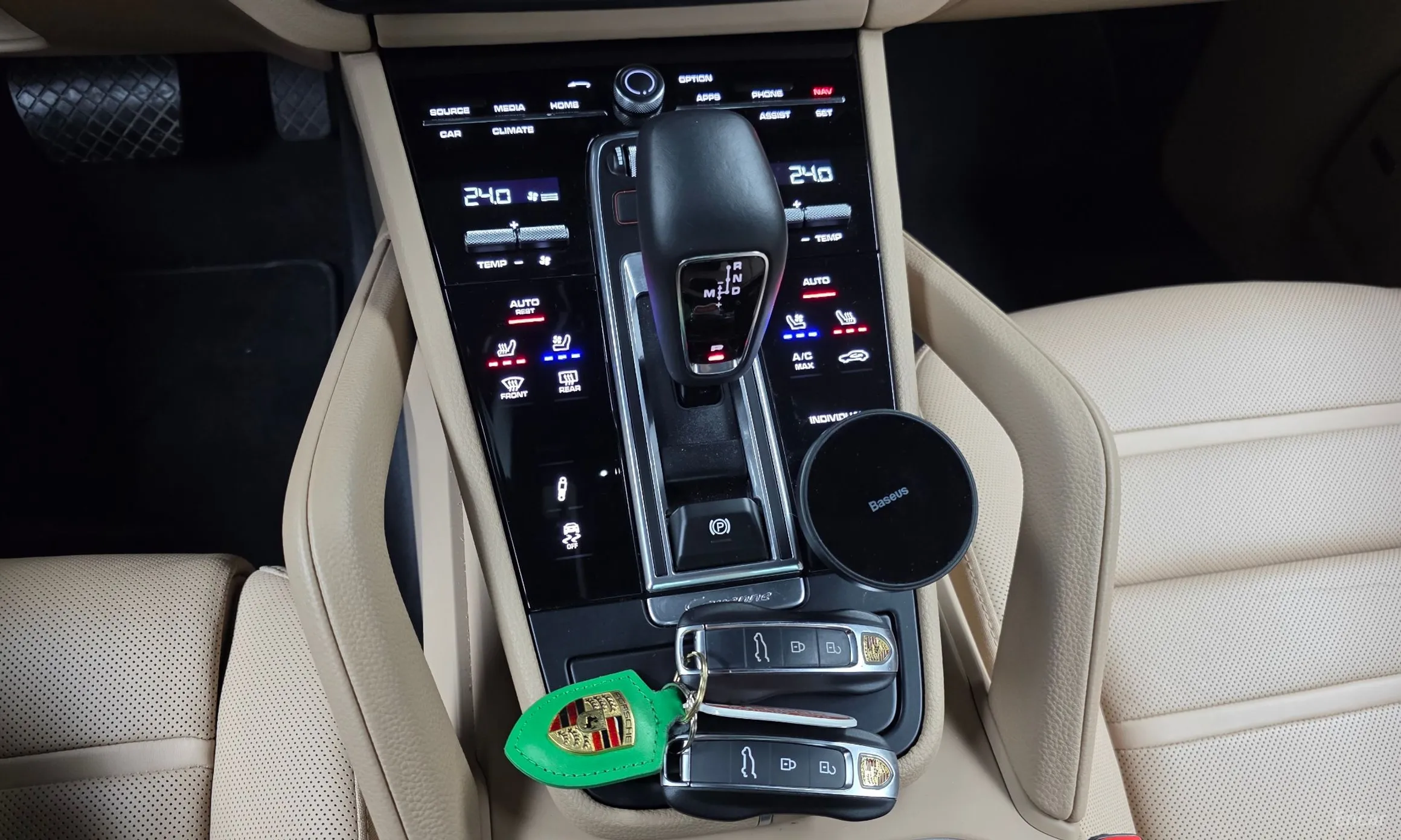 Porsche Cayenne (PO536) превью 9