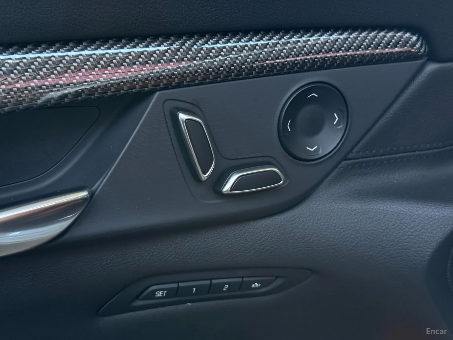 Cadillac CT6 превью 13