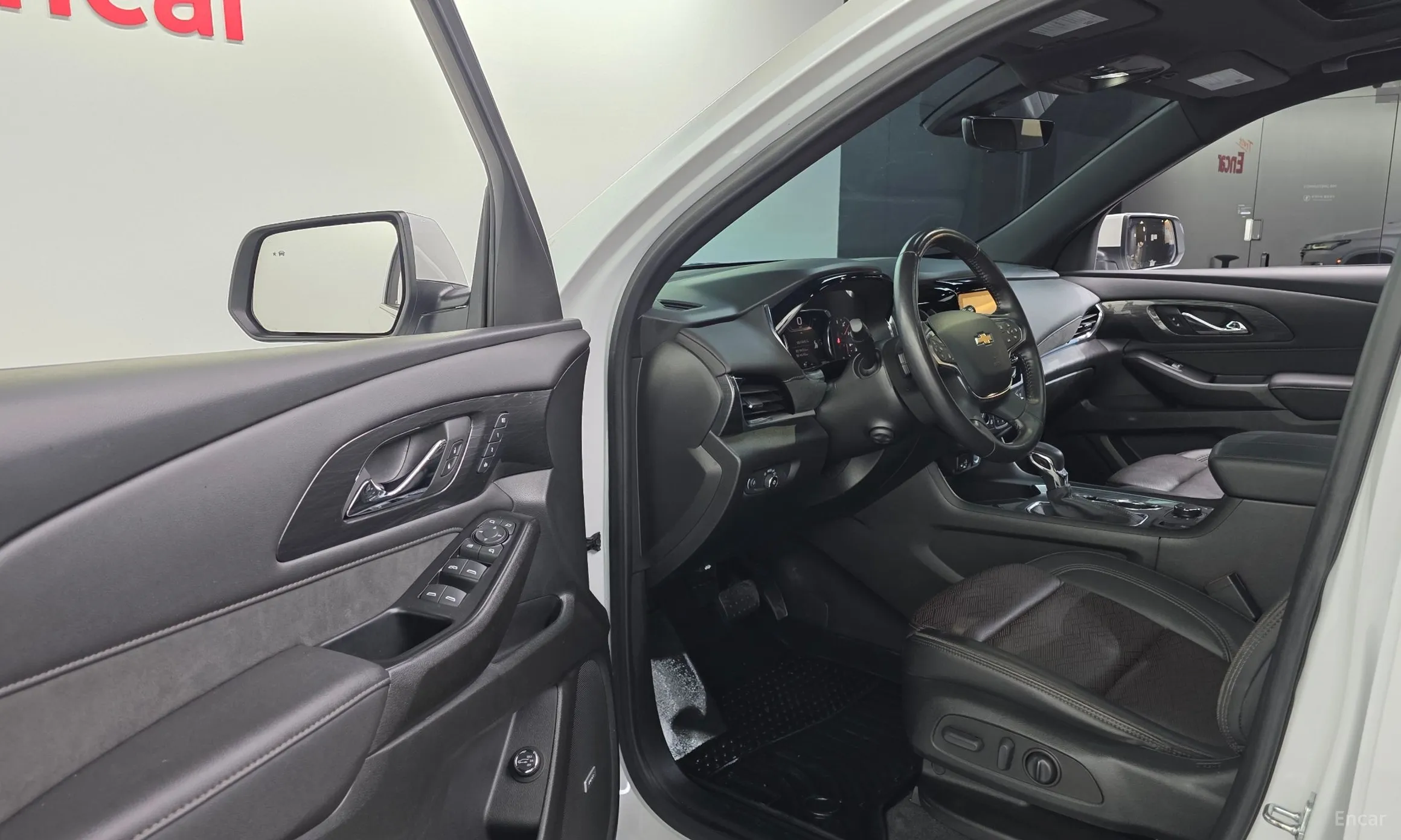 Chevrolet (GM Daewoo) Traverse превью 10