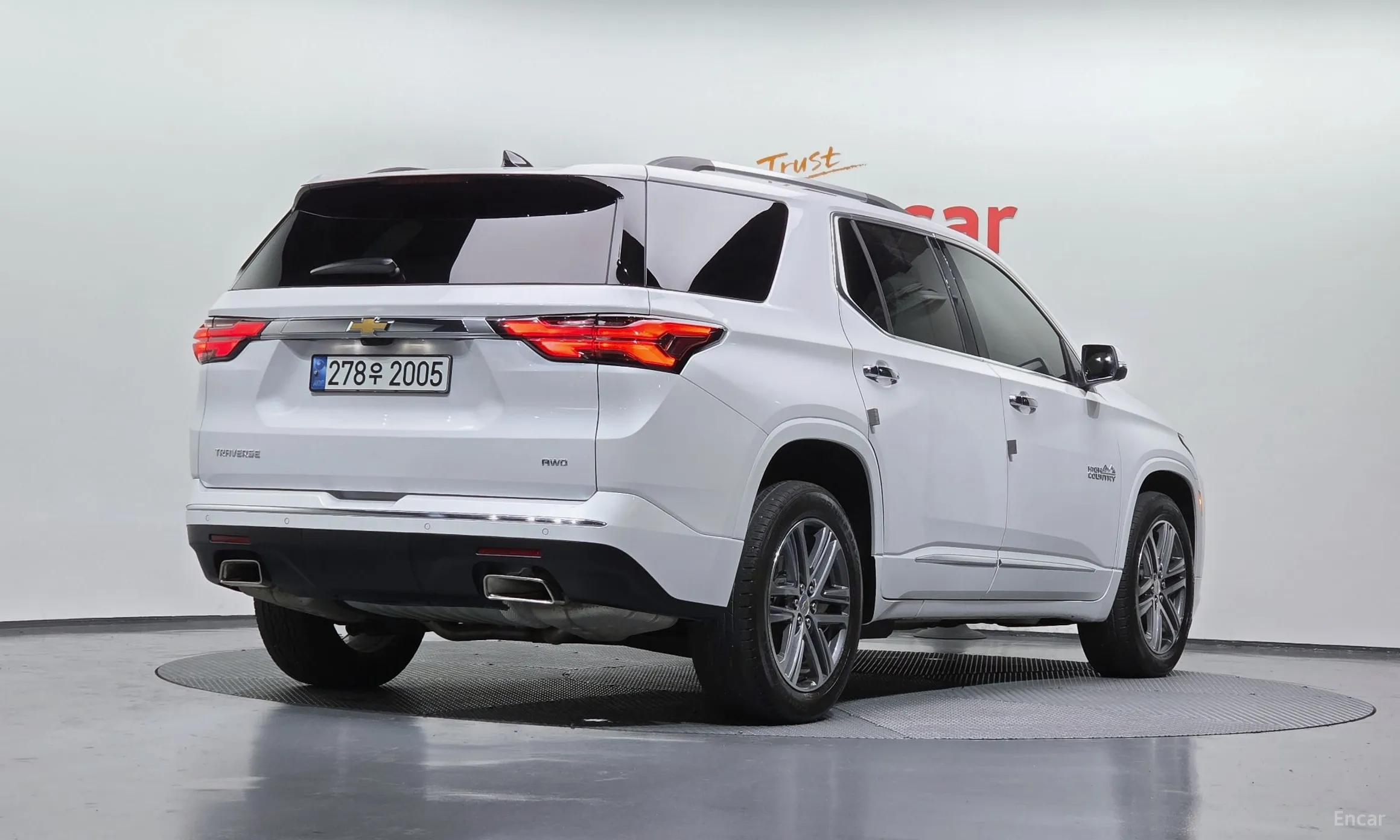 Chevrolet (GM Daewoo) Traverse превью 2