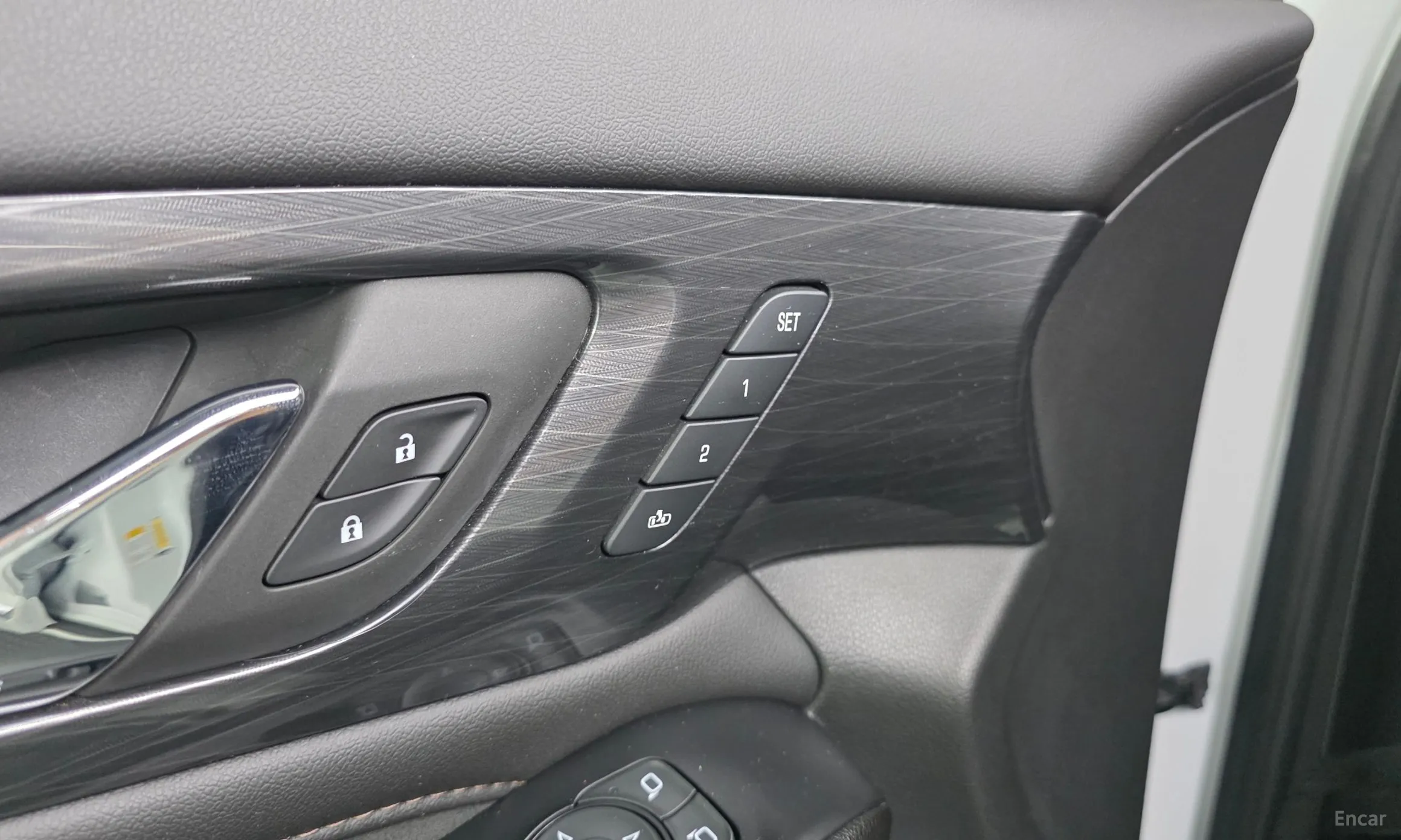 Chevrolet (GM Daewoo) Traverse превью 18