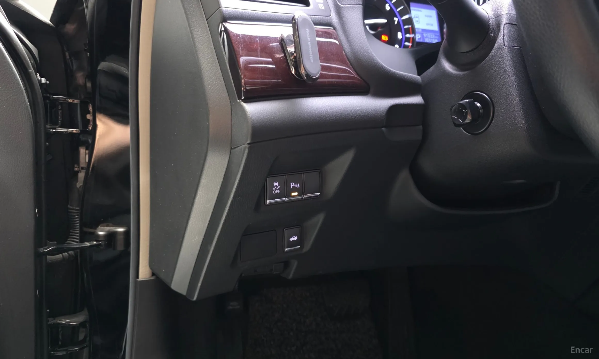 Infiniti Q70 превью 15