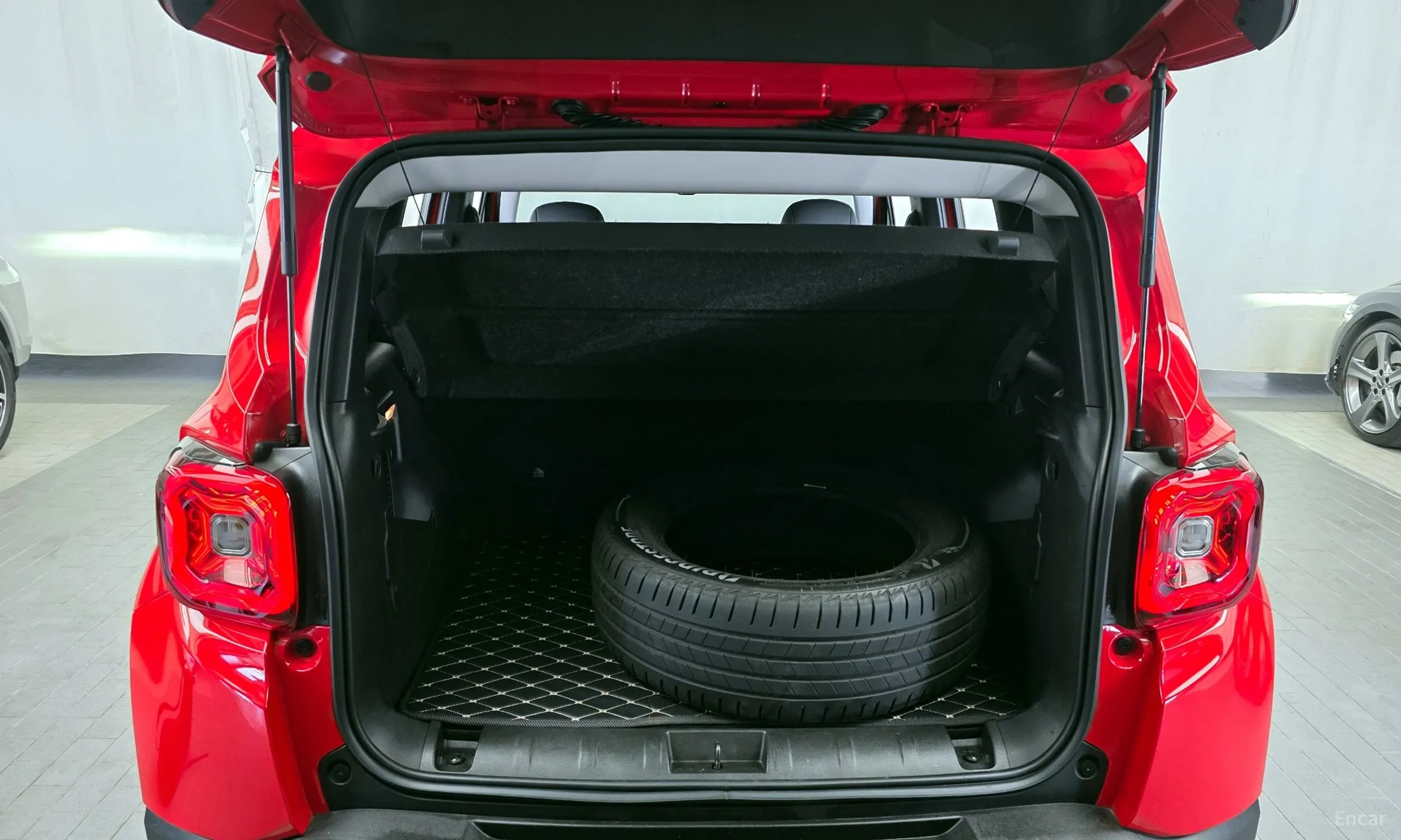 Jeep Renegade превью 20