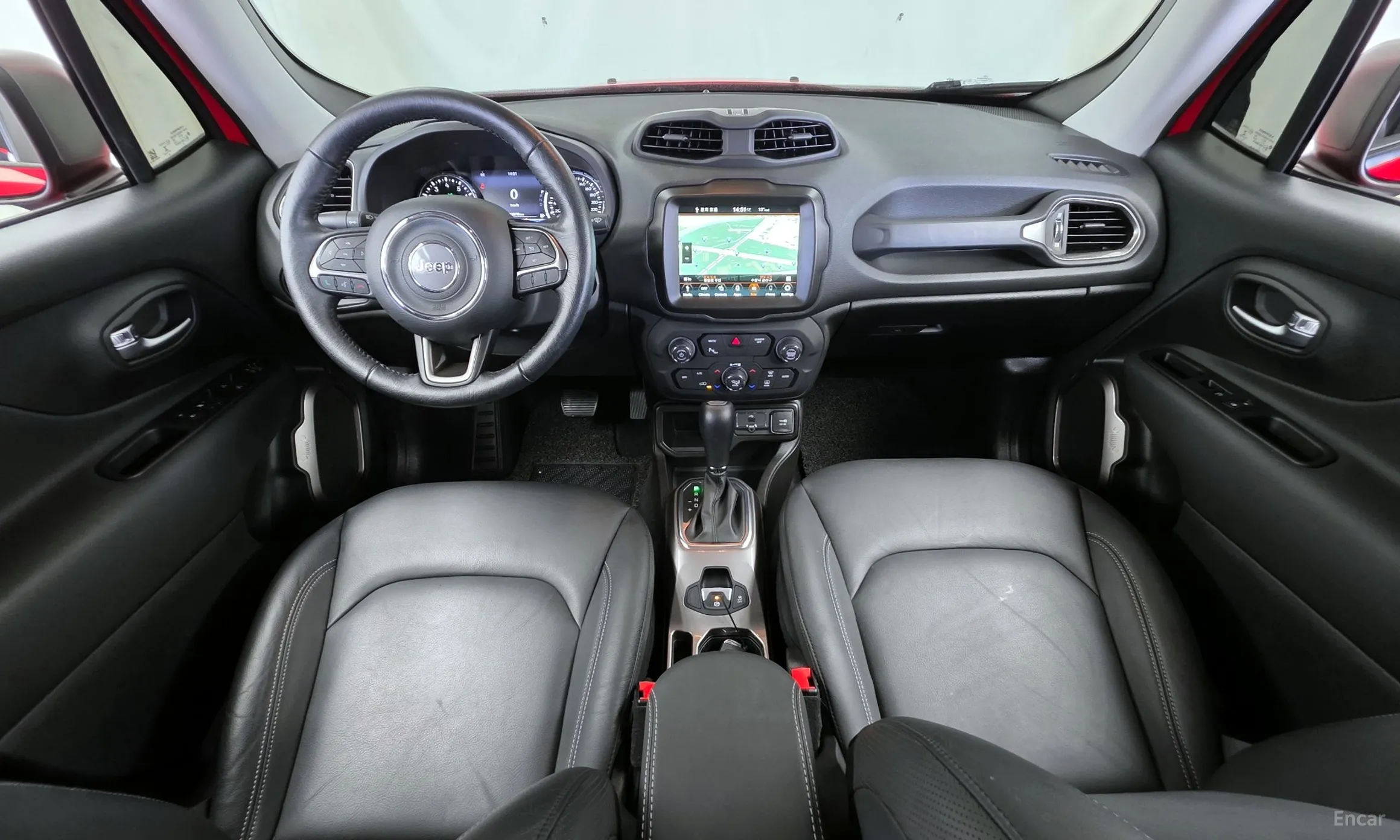 Jeep Renegade превью 7