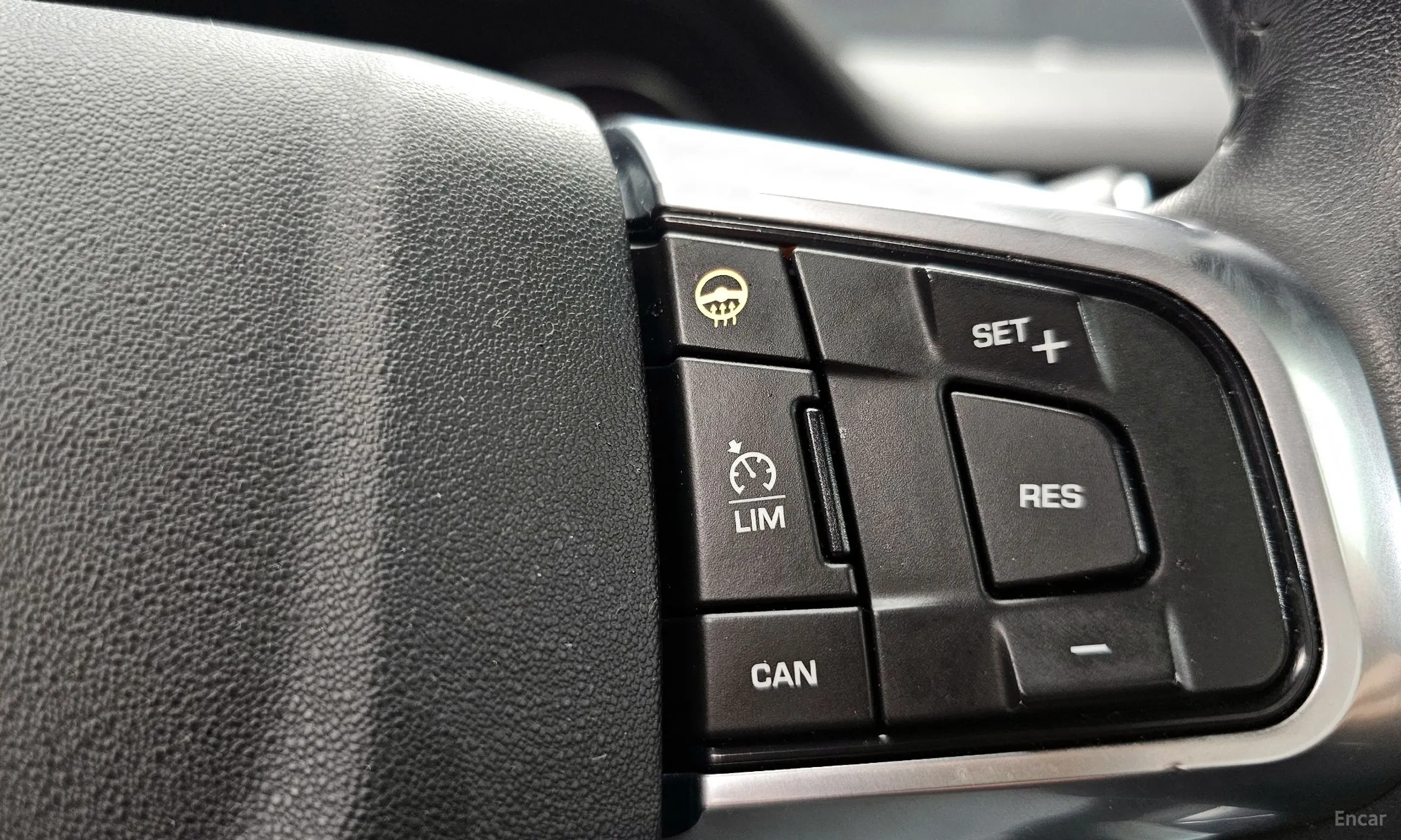 Land Rover Discovery Sports превью 17