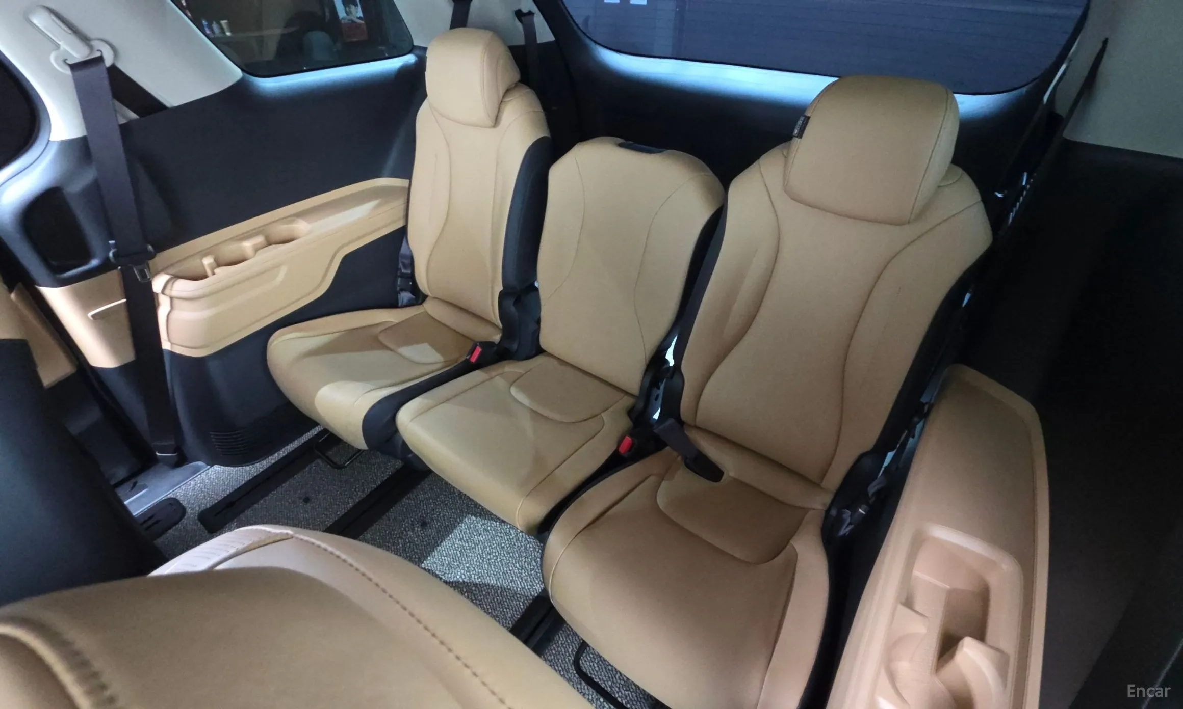 Kia Carnival Gen 4 превью 18