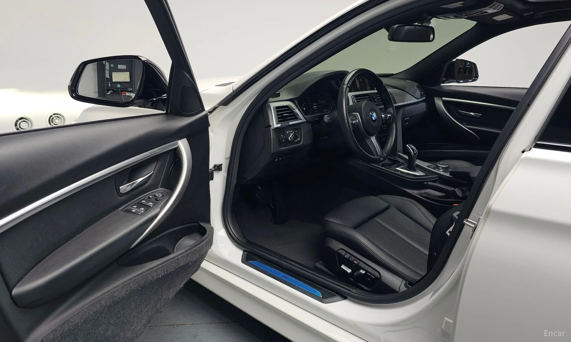 BMW 3 Series (F30) превью 10