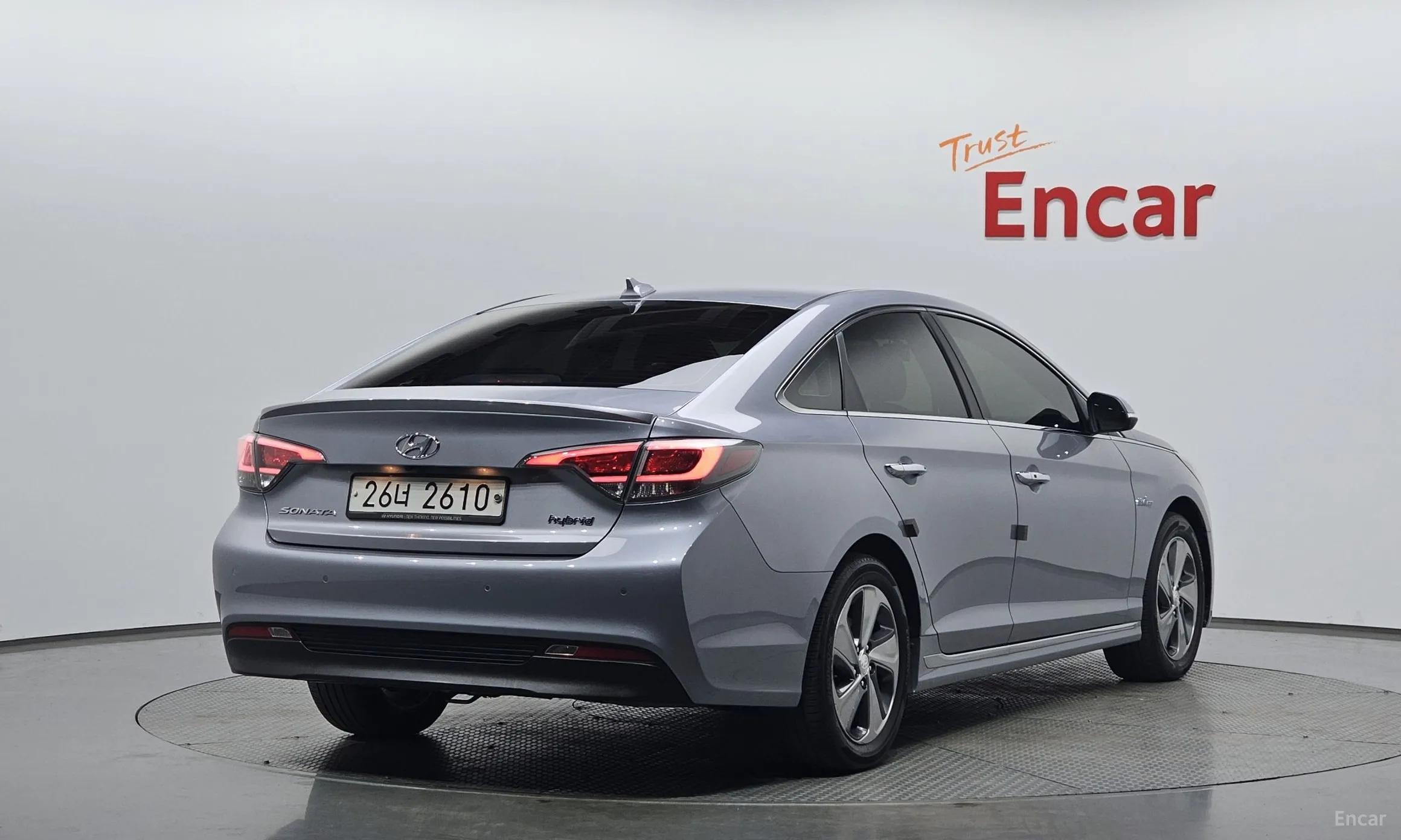 Hyundai LF Sonata Hybrid