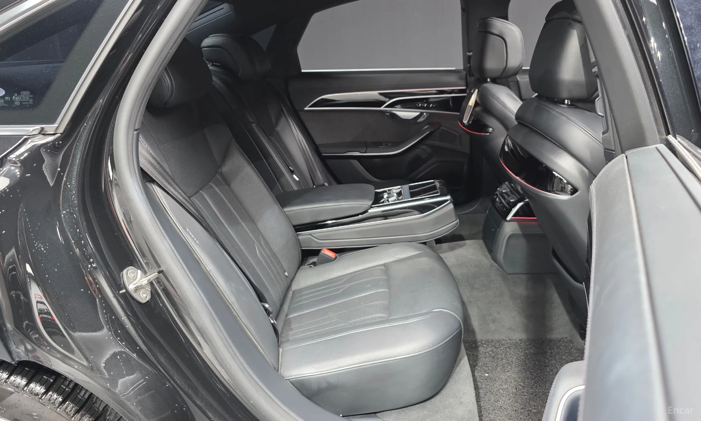 Audi A8 (D5) превью 12