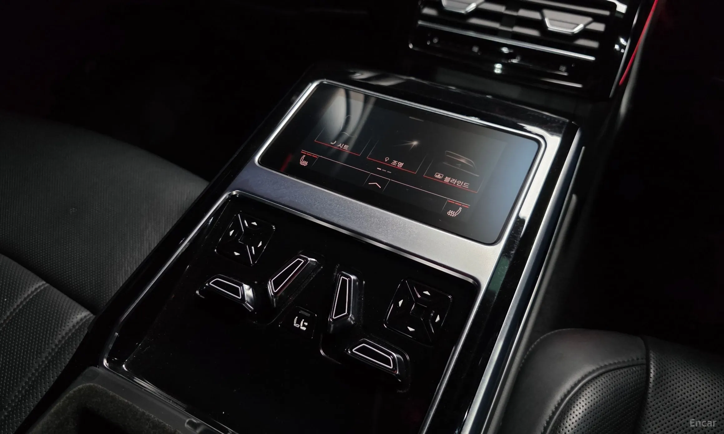 Audi A8 (D5) превью 19