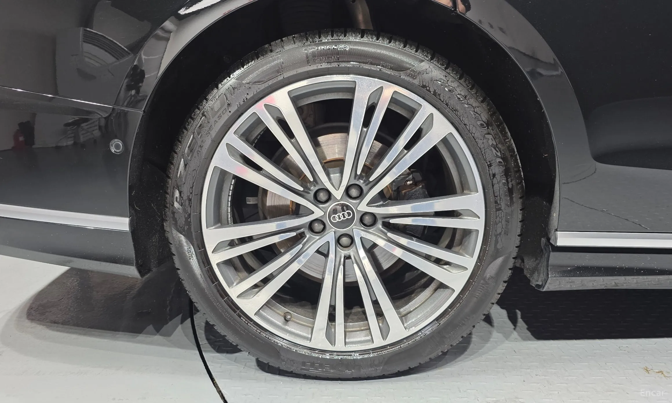 Audi A8 (D5) превью 5