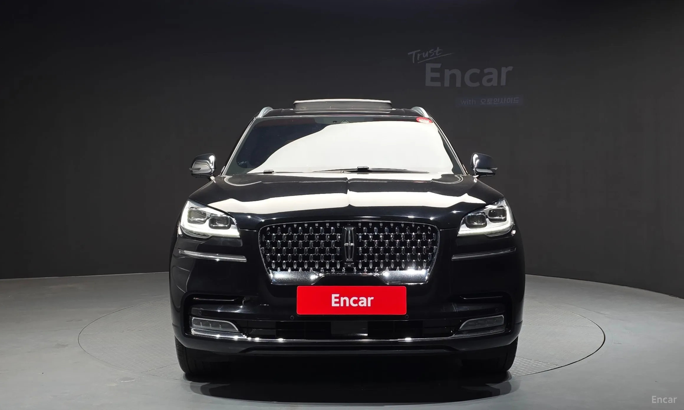 Lincoln Aviator 2nd Generation превью 3