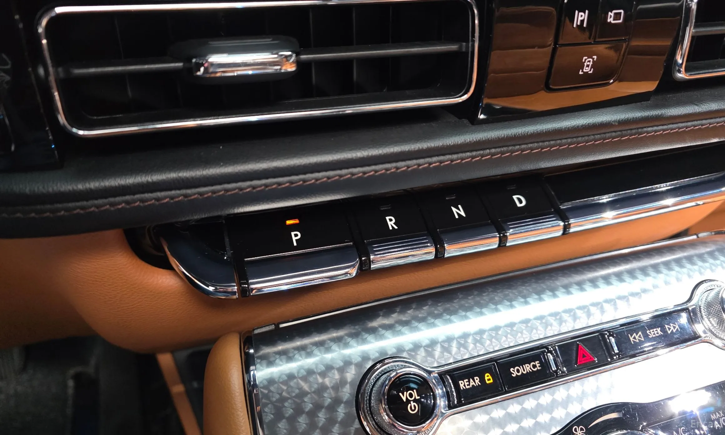 Lincoln Aviator 2nd Generation превью 9