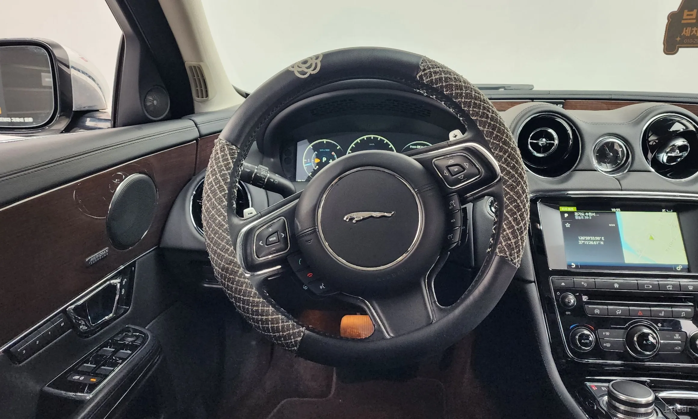 Jaguar All New XJ превью 13