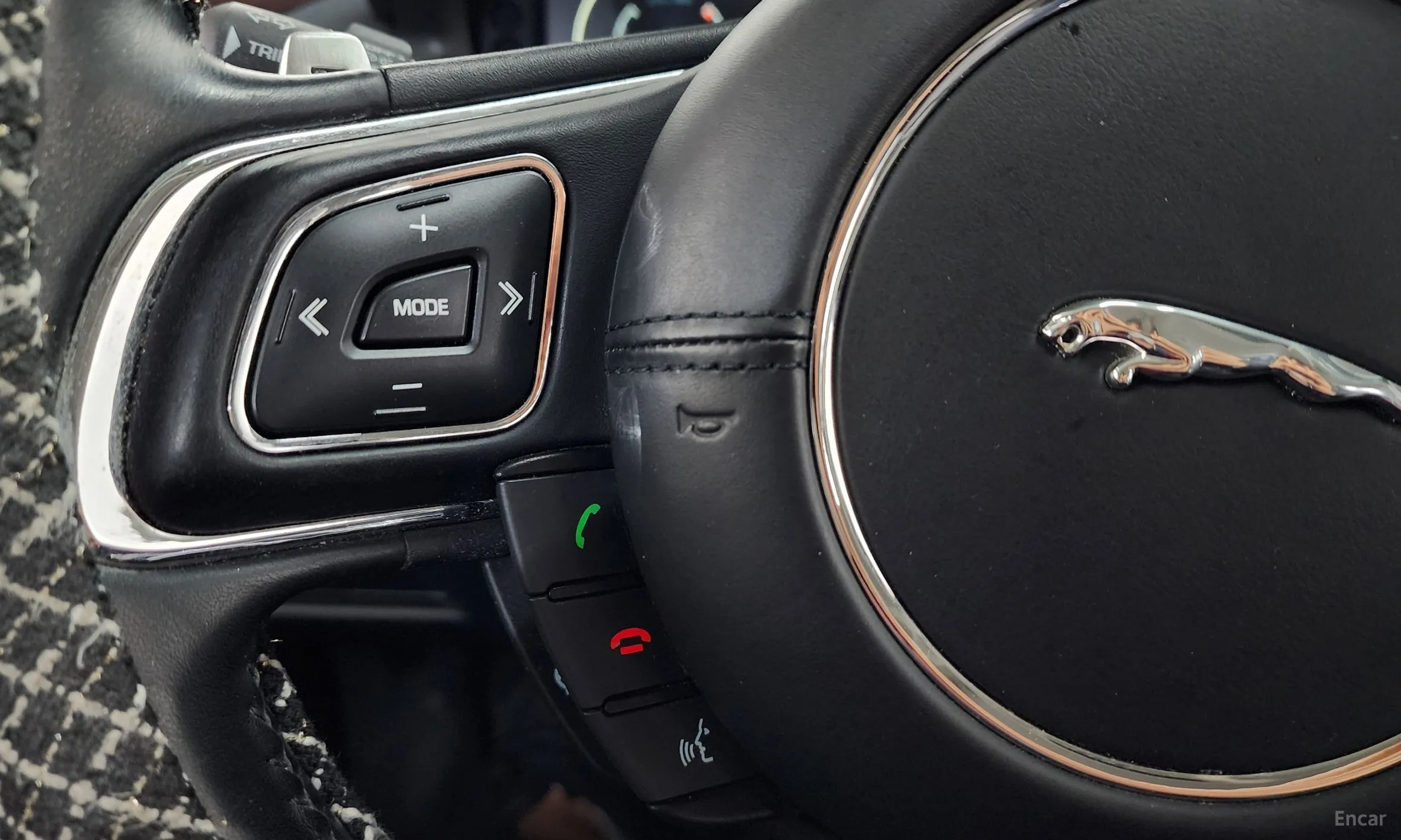 Jaguar All New XJ превью 18