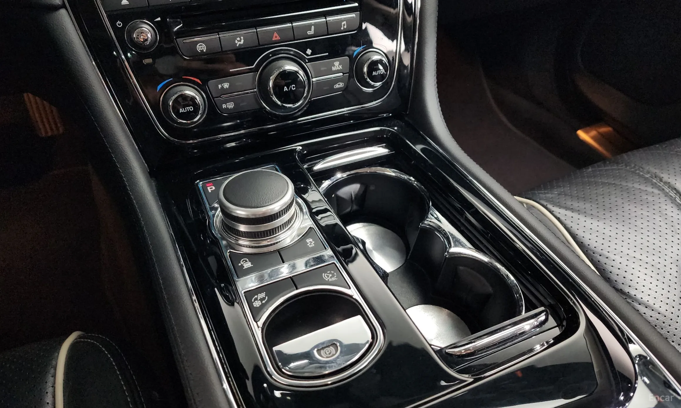 Jaguar All New XJ превью 9