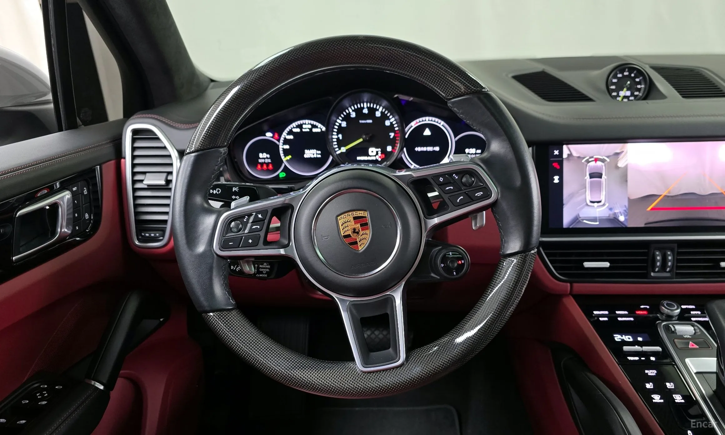 Porsche Cayenne (PO536) превью 13