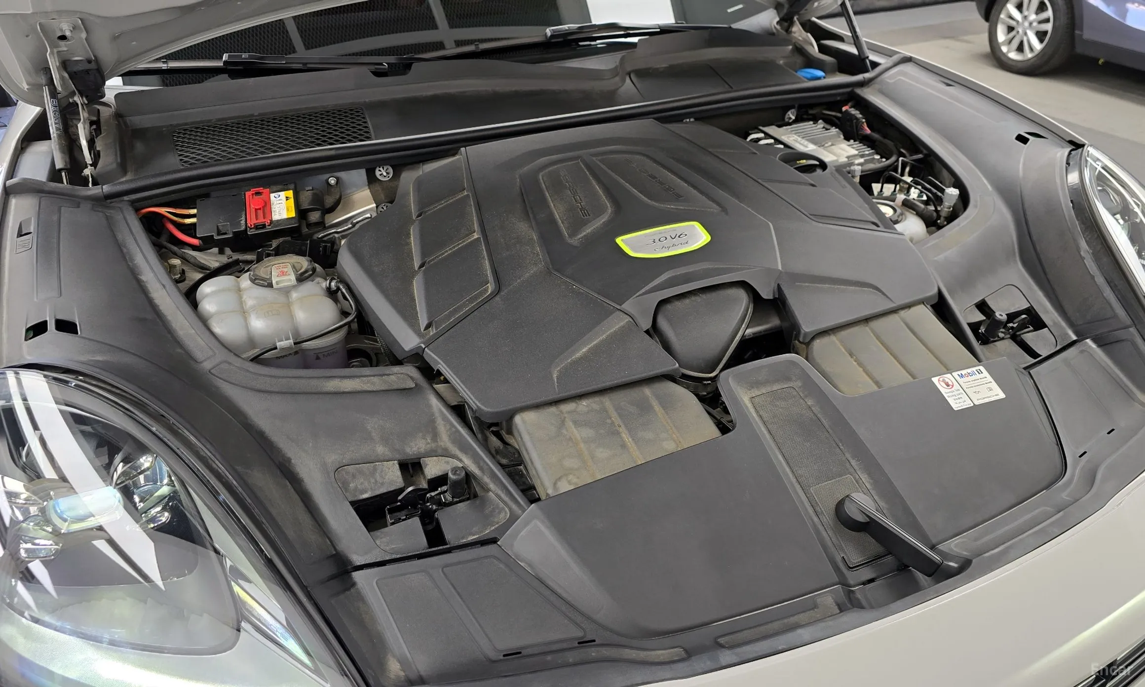 Porsche Cayenne (PO536) превью 6