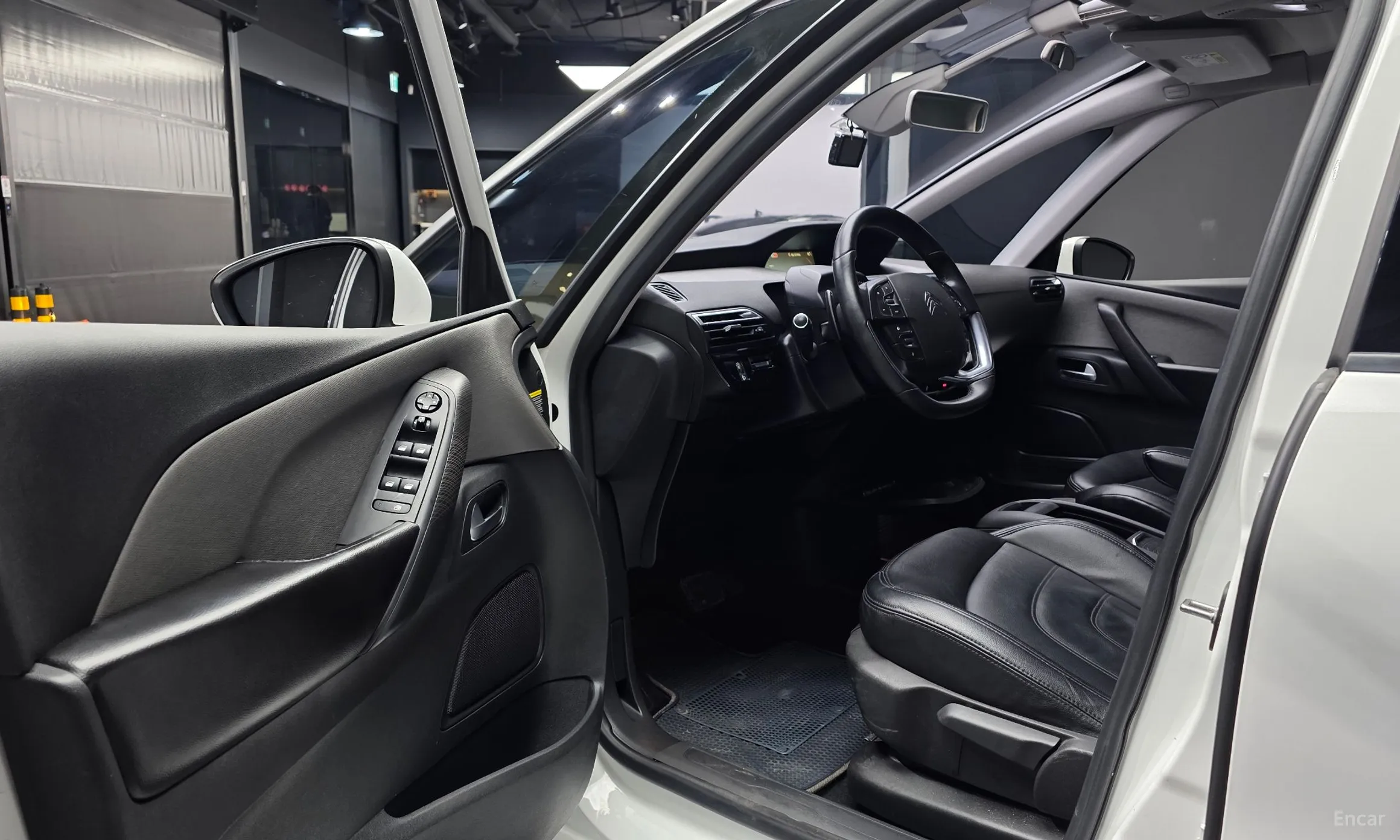 Citroën/DS Grand C4 Picasso превью 10