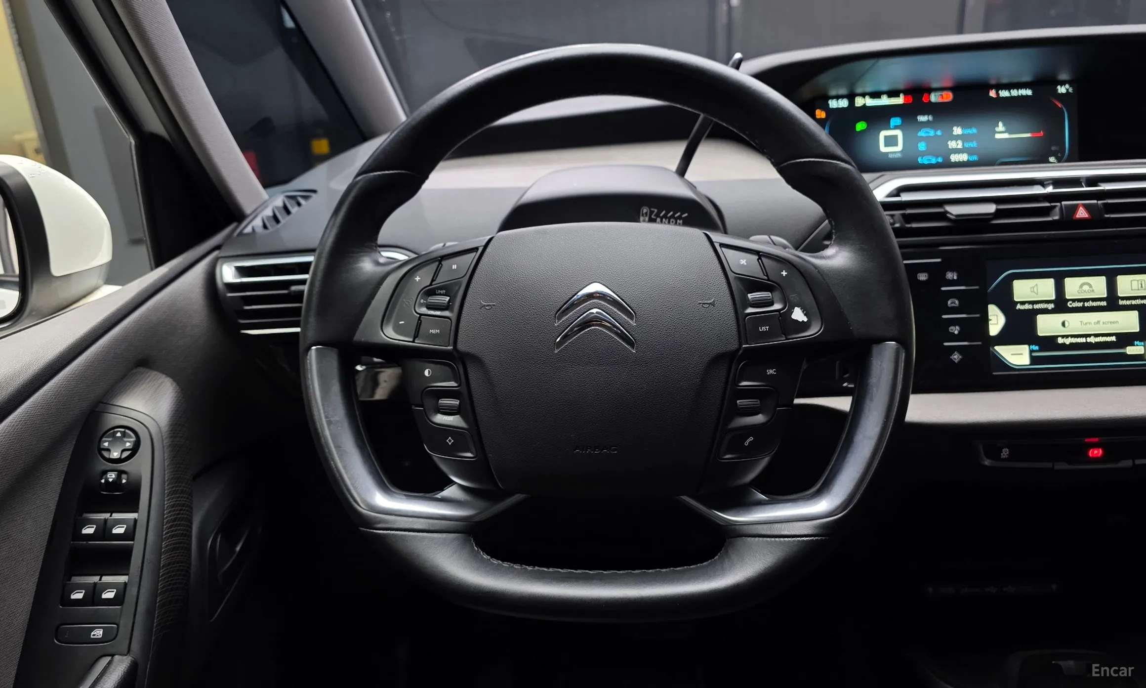 Citroën/DS Grand C4 Picasso превью 13