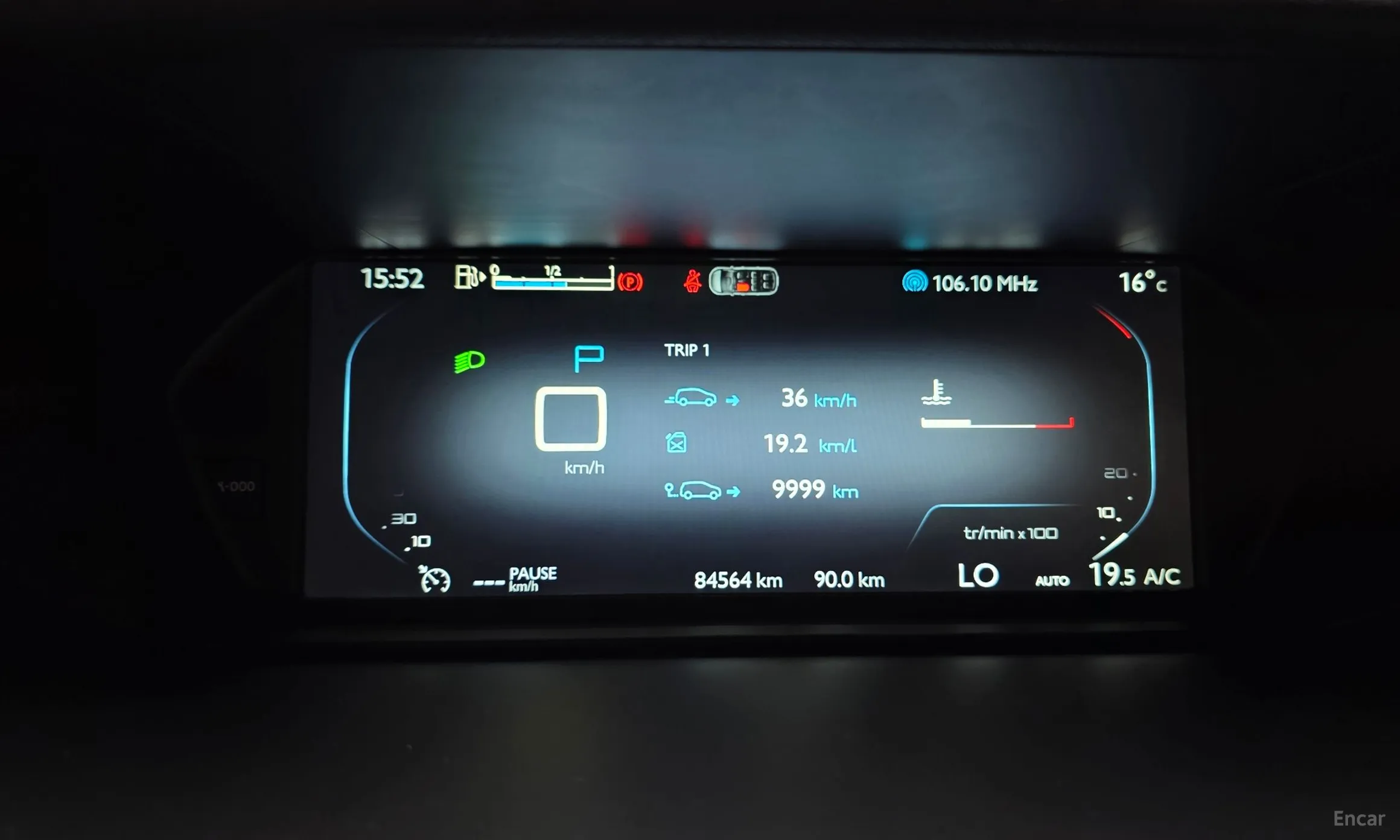 Citroën/DS Grand C4 Picasso превью 8
