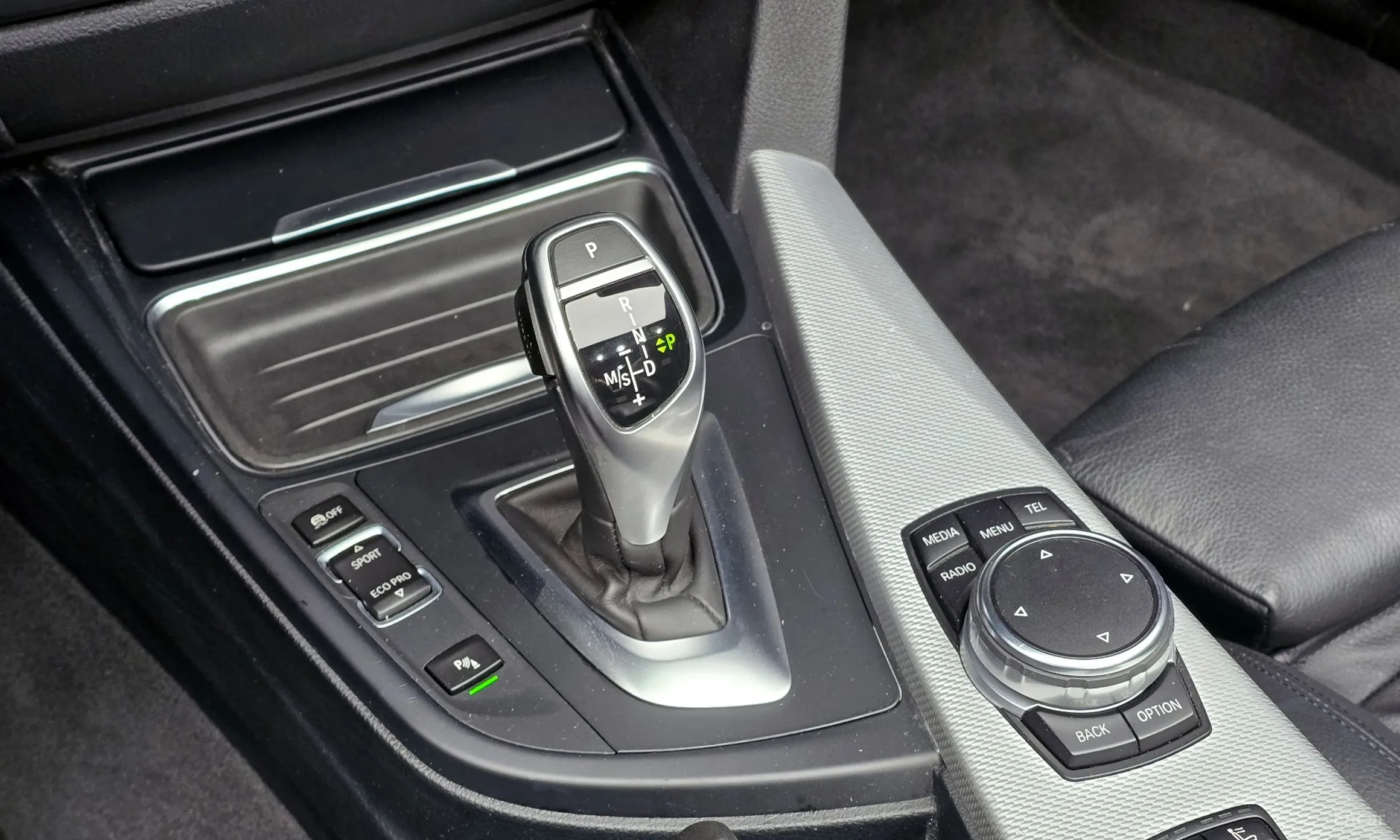 BMW Series 4 (F32) превью 9