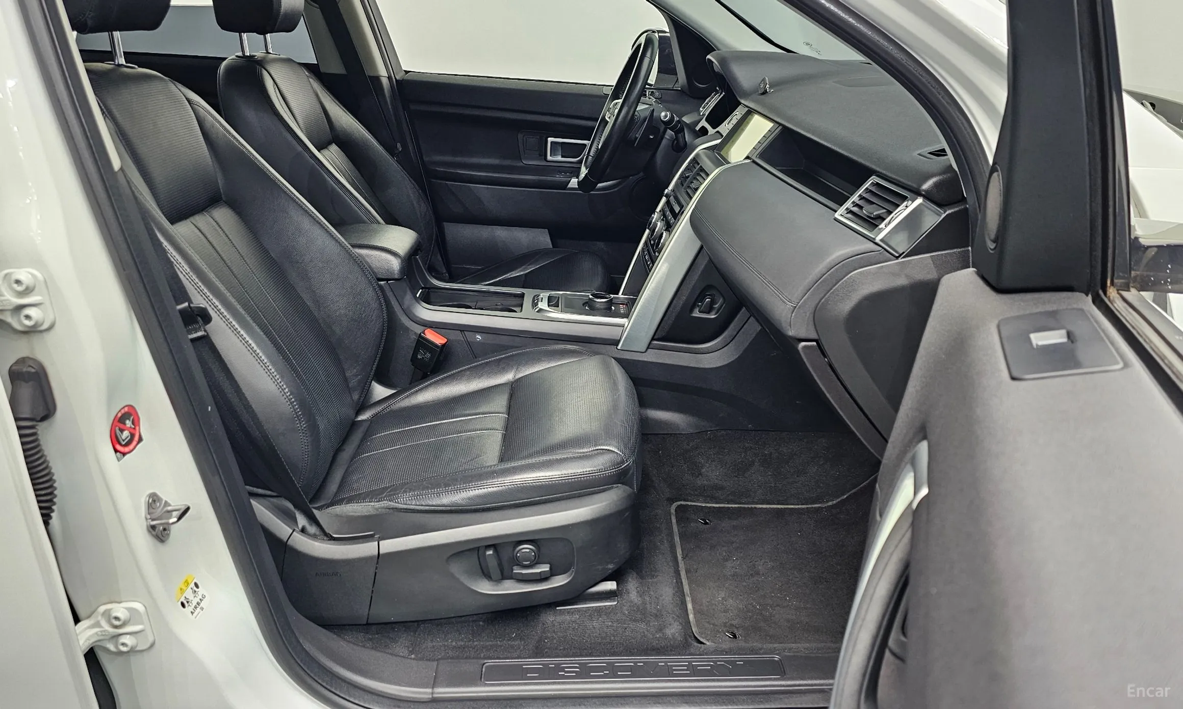 Land Rover Discovery Sports превью 12