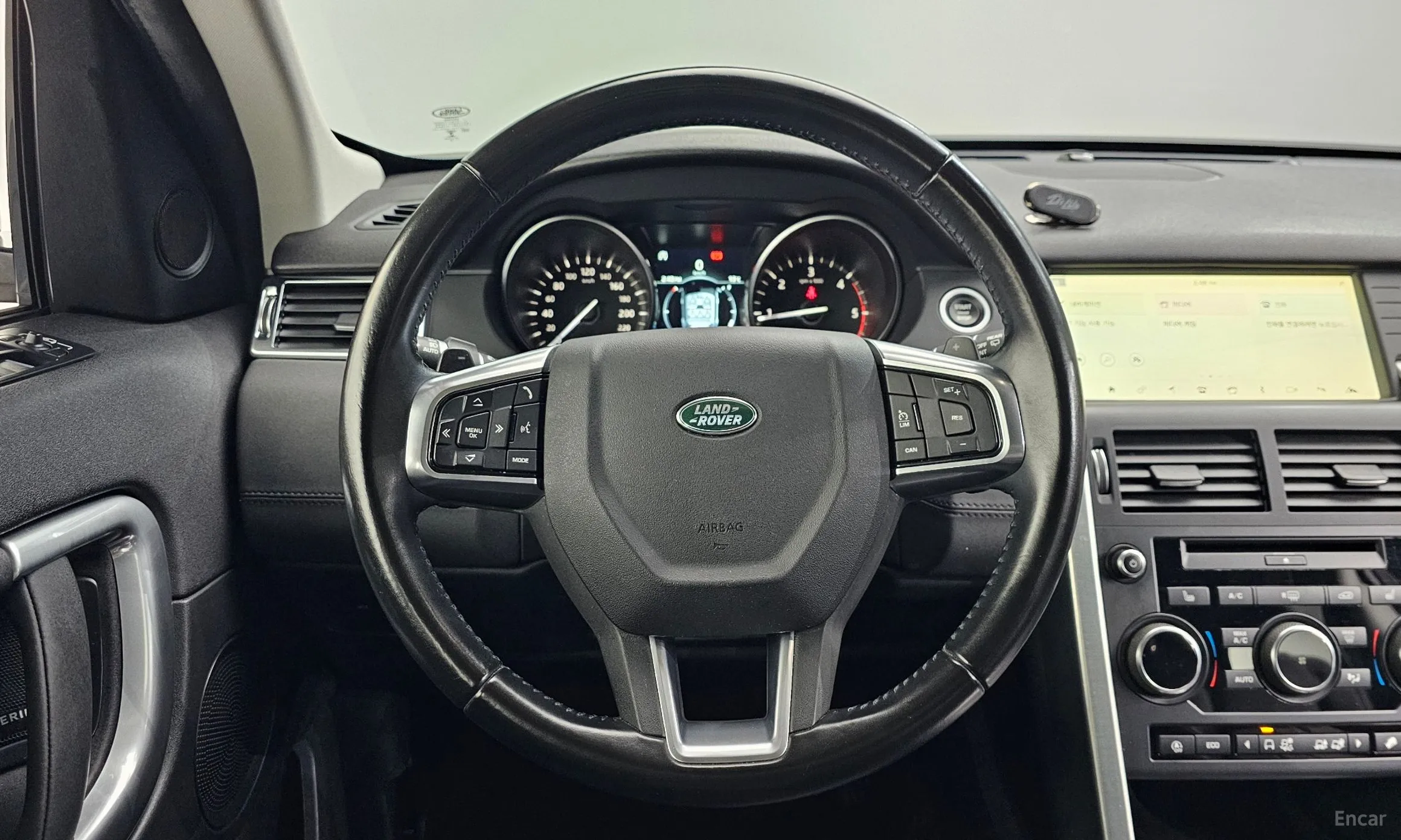 Land Rover Discovery Sports превью 14