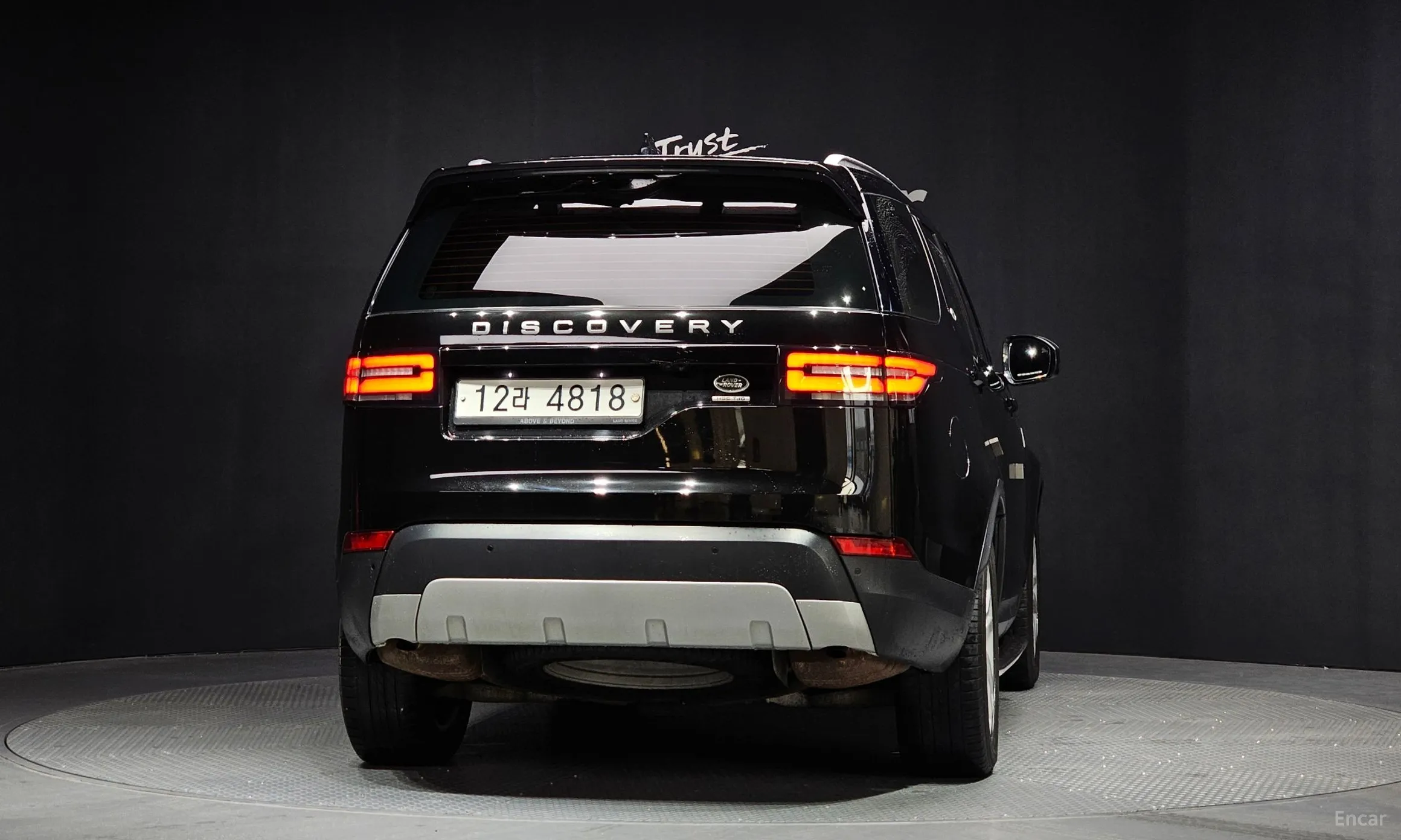 Land Rover Discovery 5 превью 4