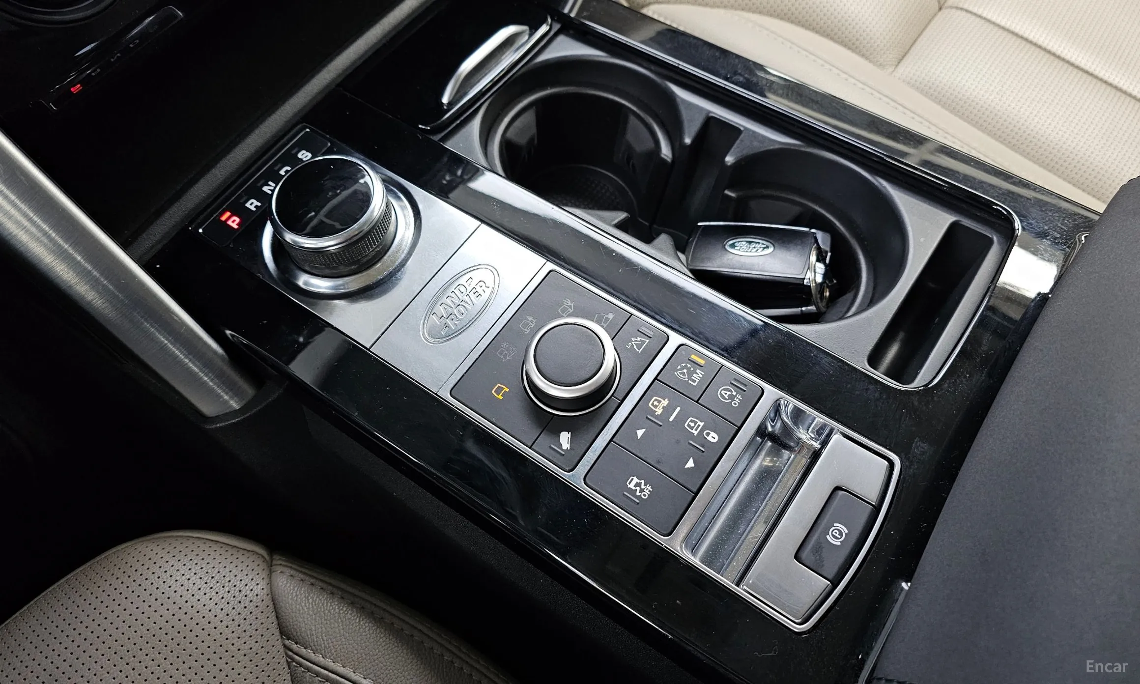 Land Rover Discovery 5 превью 9