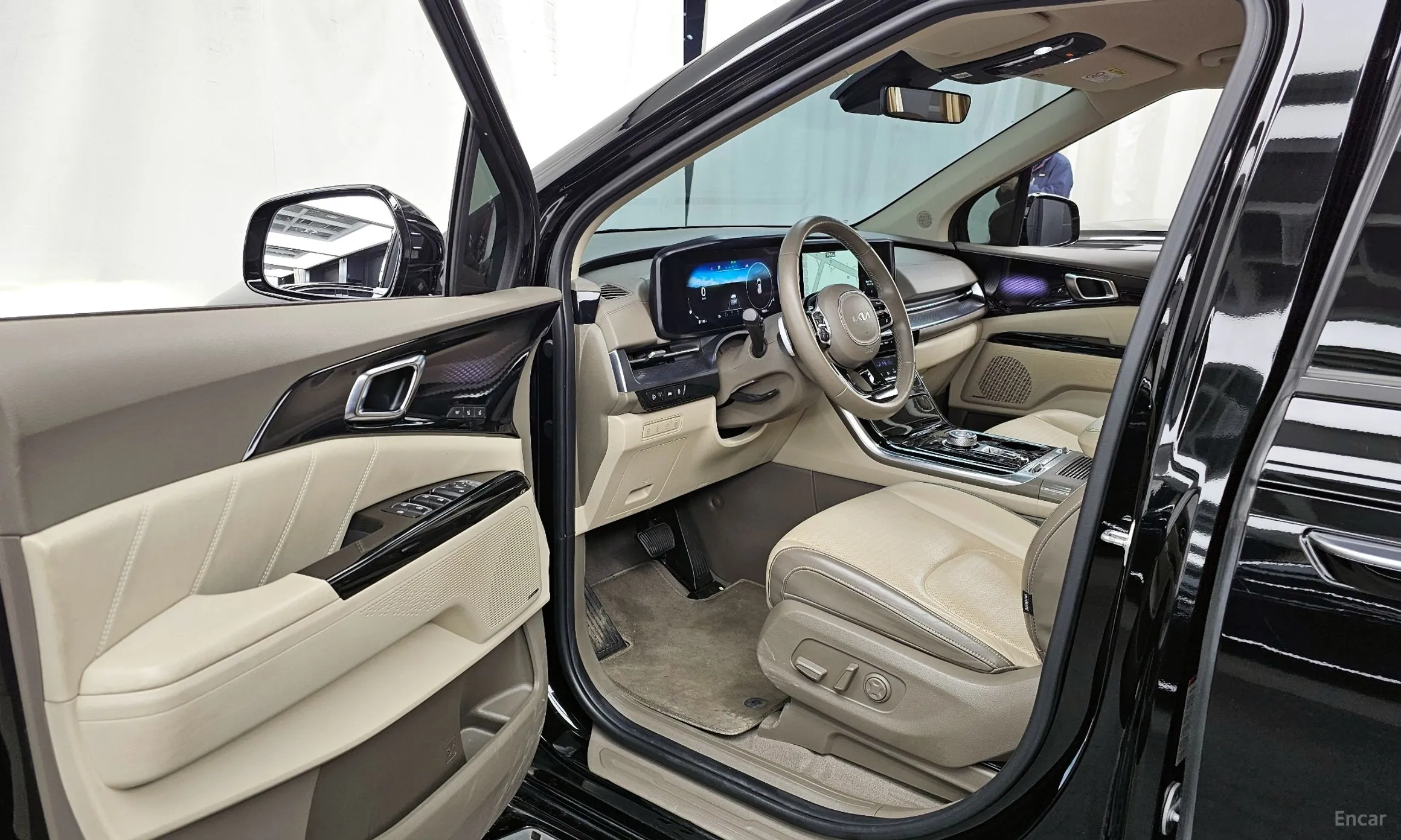 Kia Carnival Gen 4 превью 10