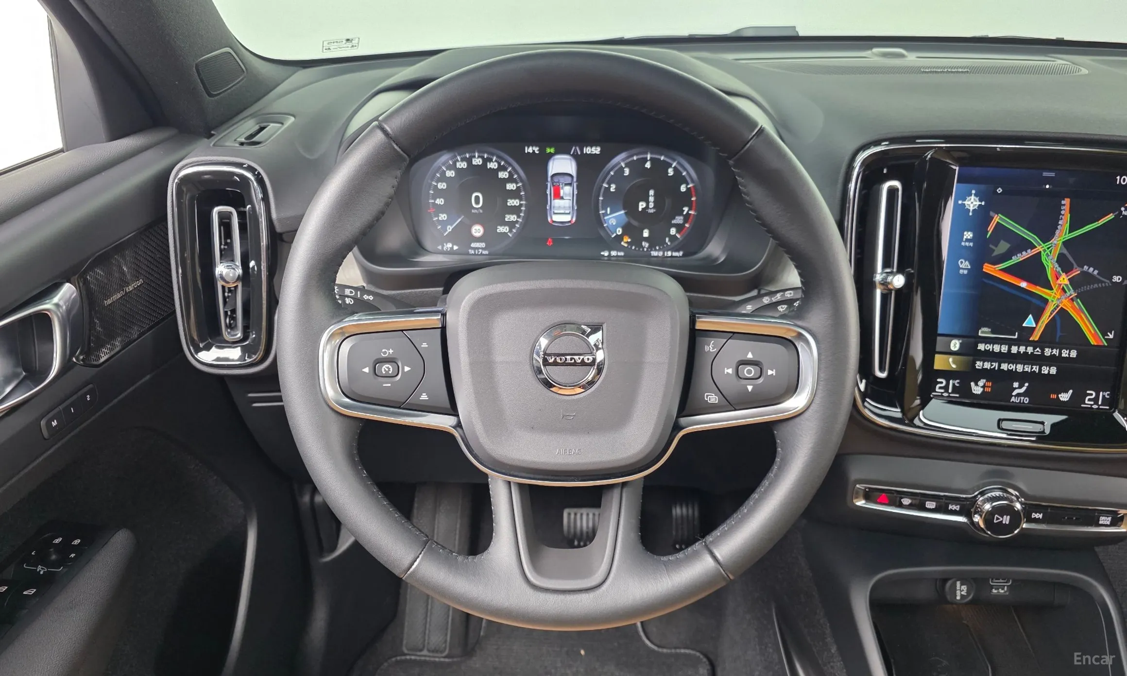 Volvo XC40 превью 13