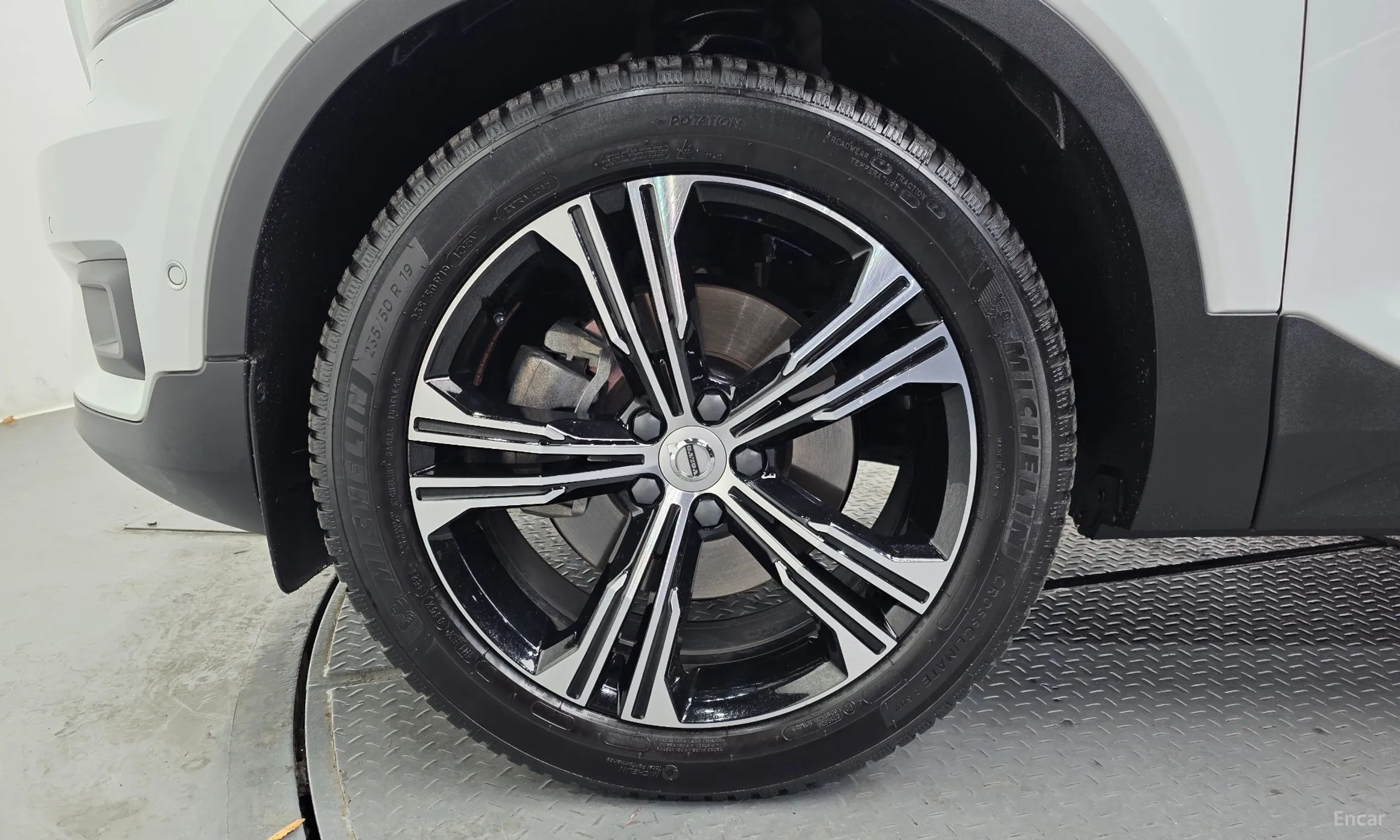Volvo XC40 превью 5