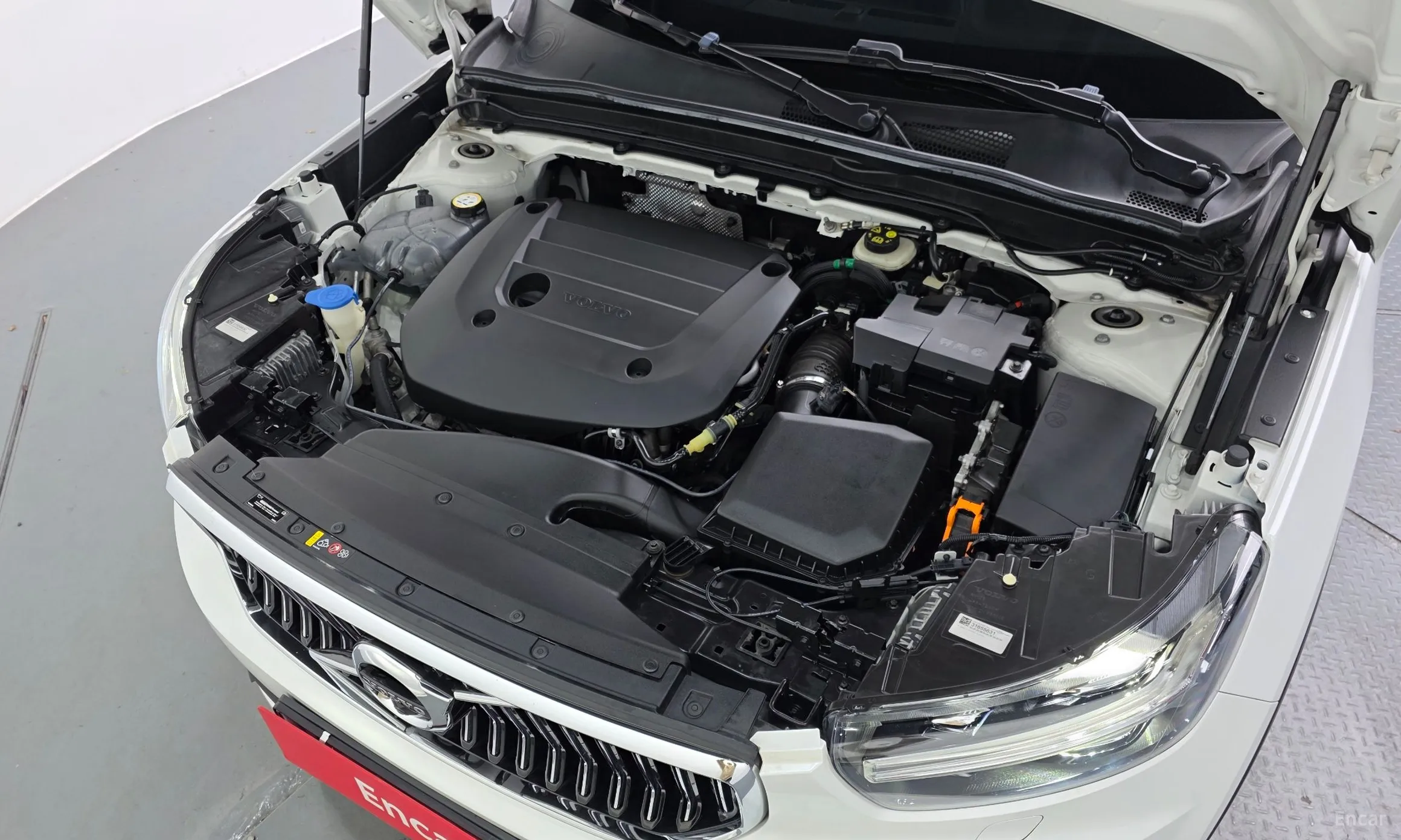 Volvo XC40 превью 6