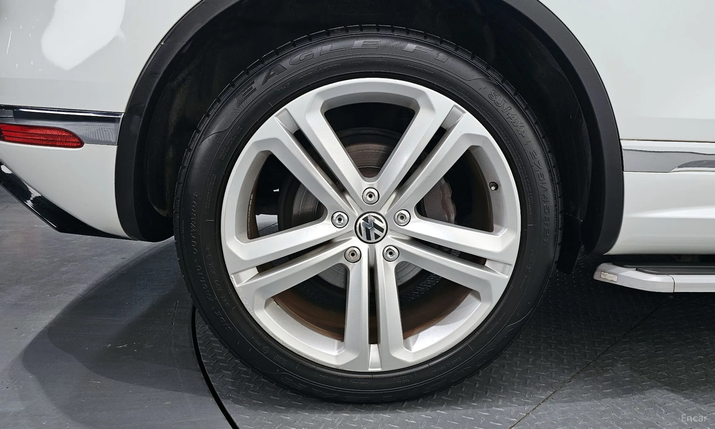 Volkswagen New Touareg превью 5