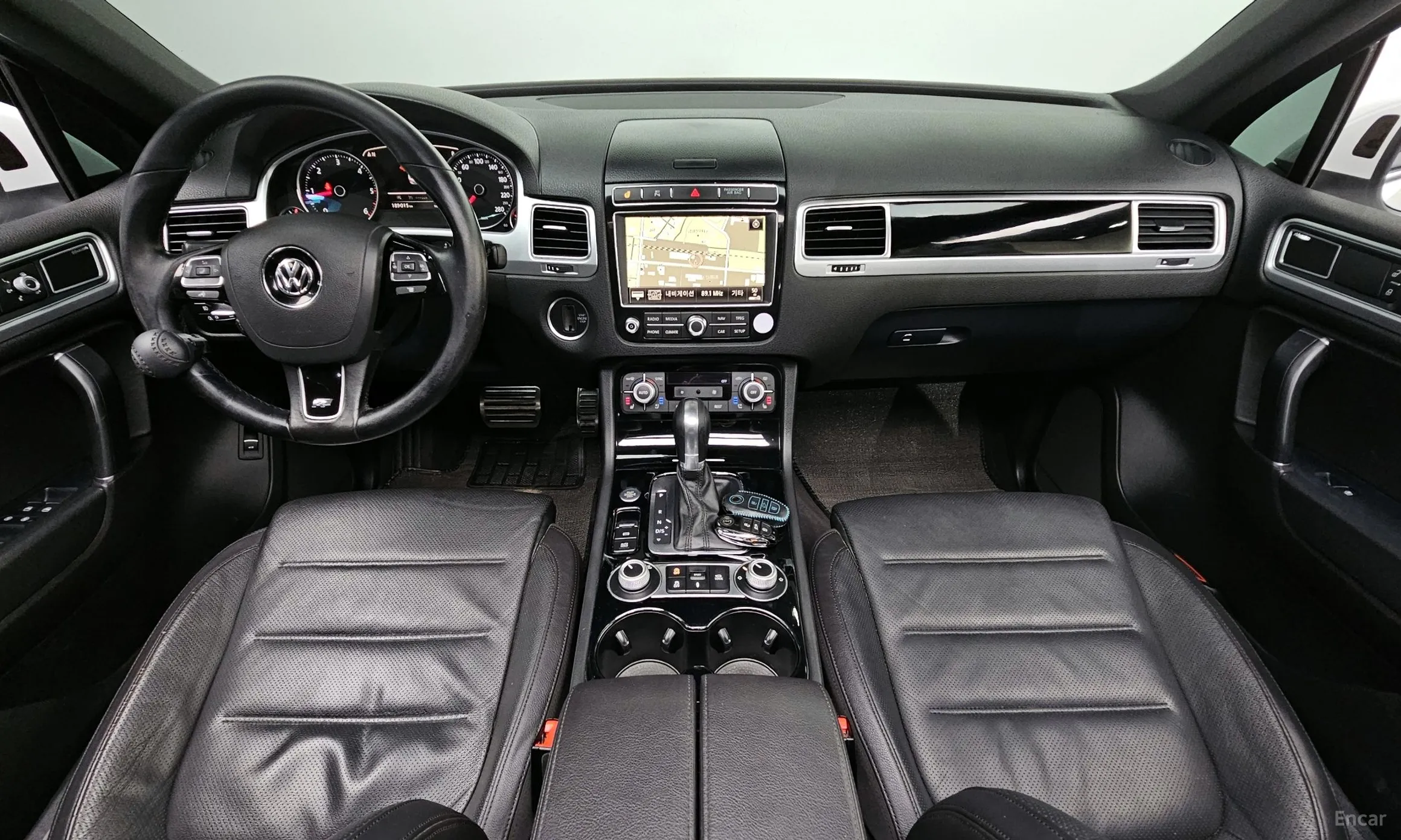 Volkswagen New Touareg превью 7