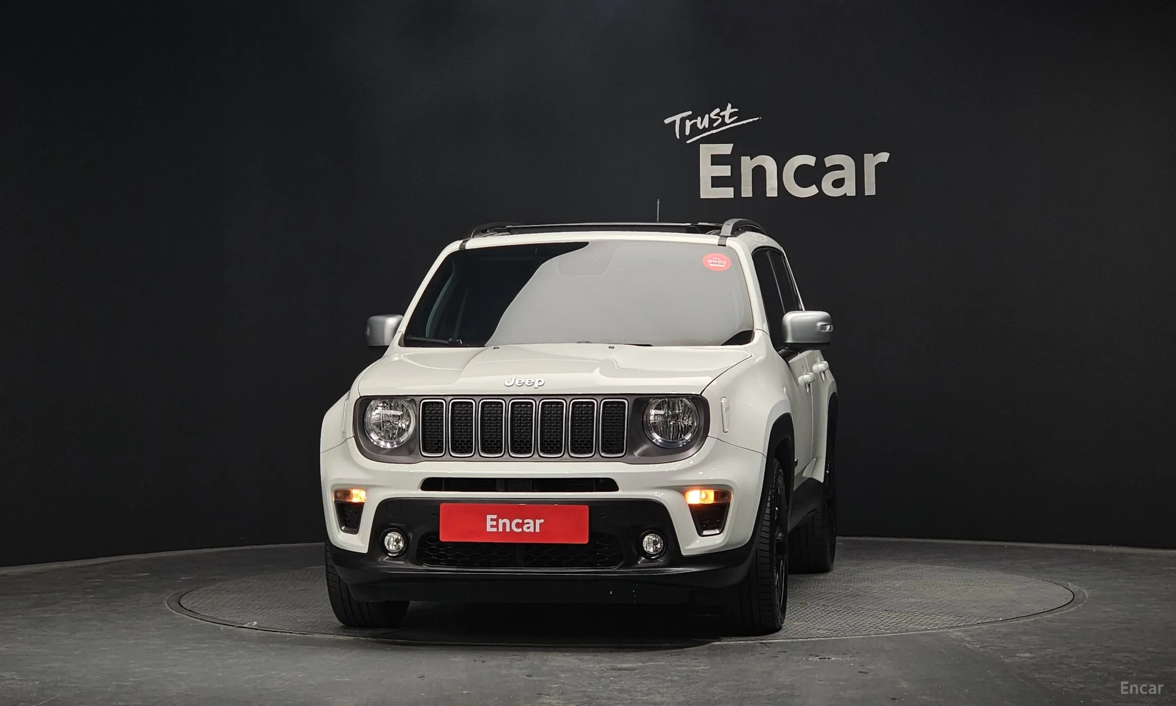 Jeep Renegade превью 3