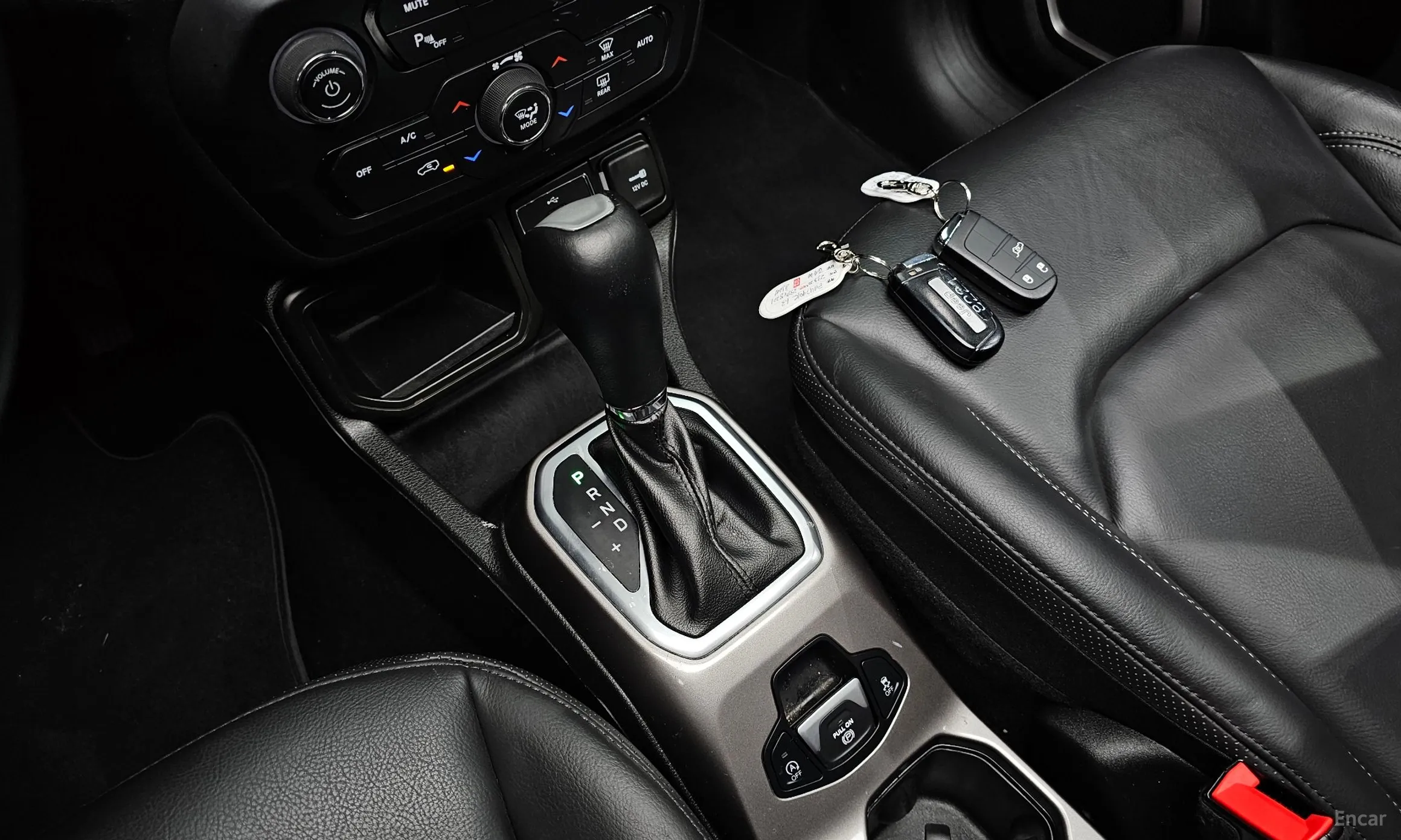 Jeep Renegade превью 9