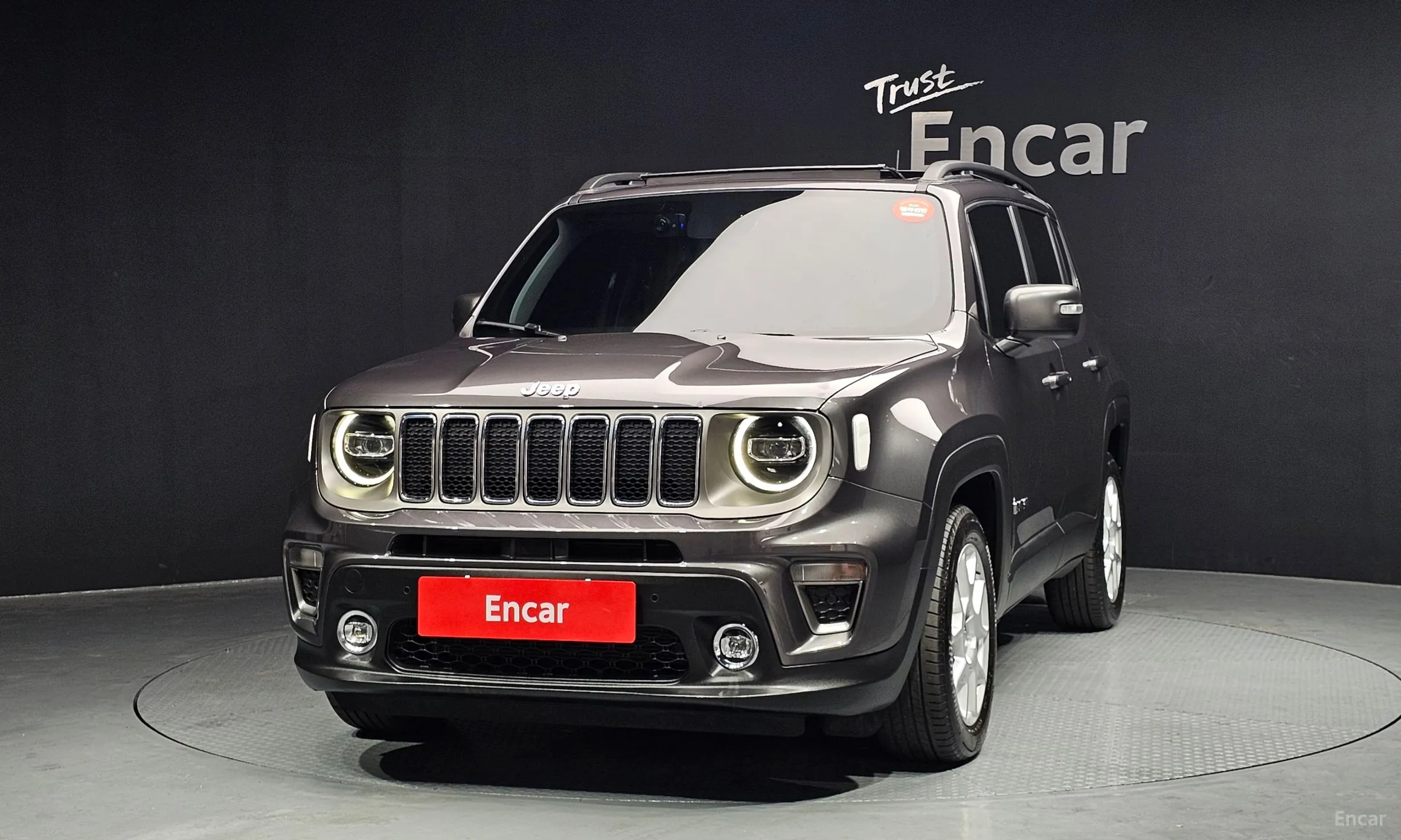 Jeep Renegade превью 3