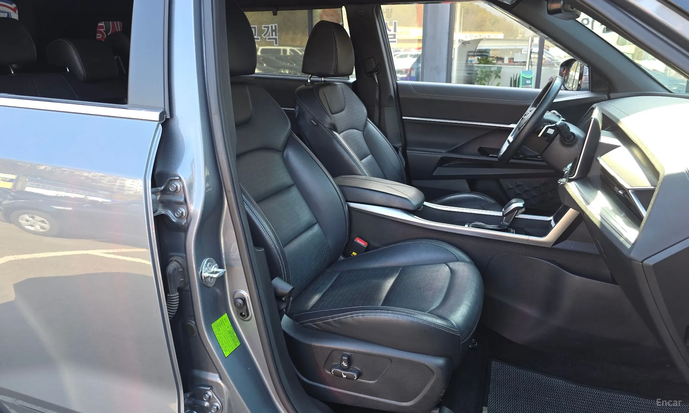 KG Mobility (SsangYong) Torres превью 11