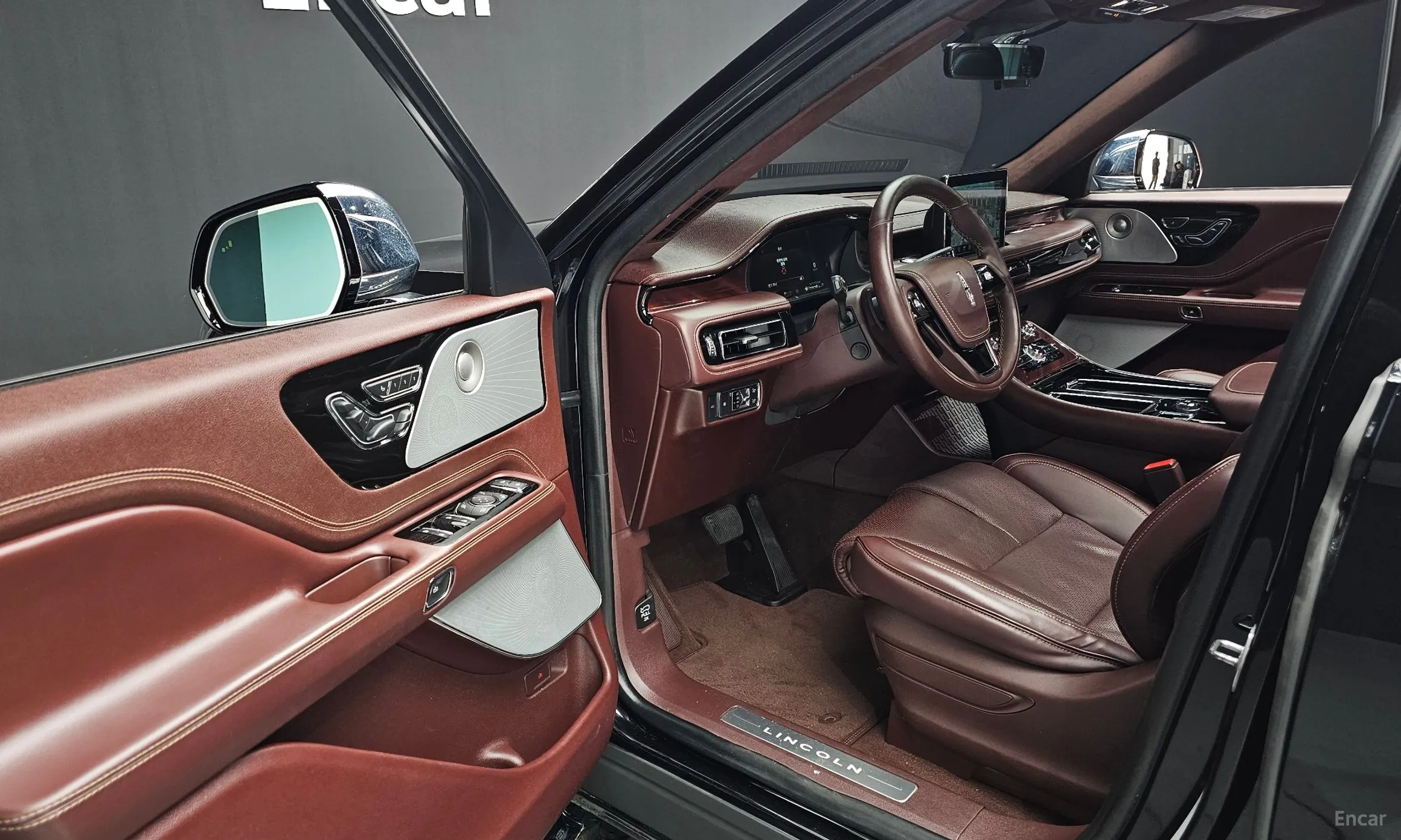 Lincoln Aviator 2nd Generation превью 11