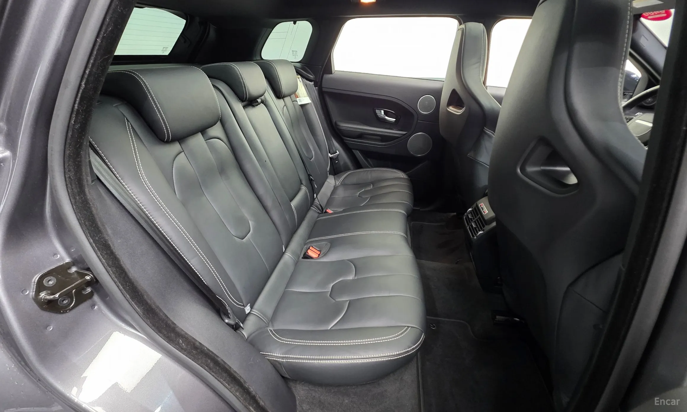 Land Rover Range Rover Evoque превью 19
