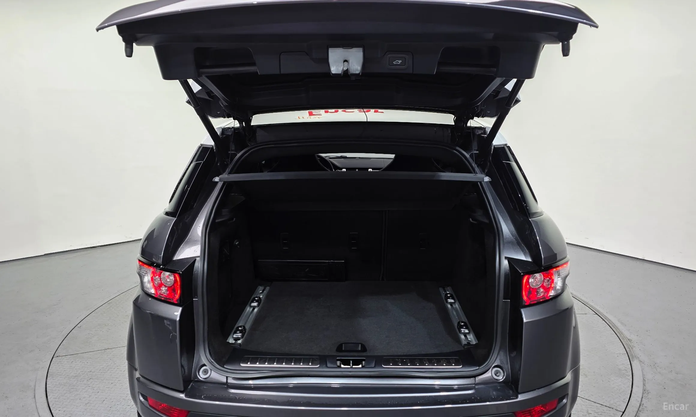 Land Rover Range Rover Evoque превью 20