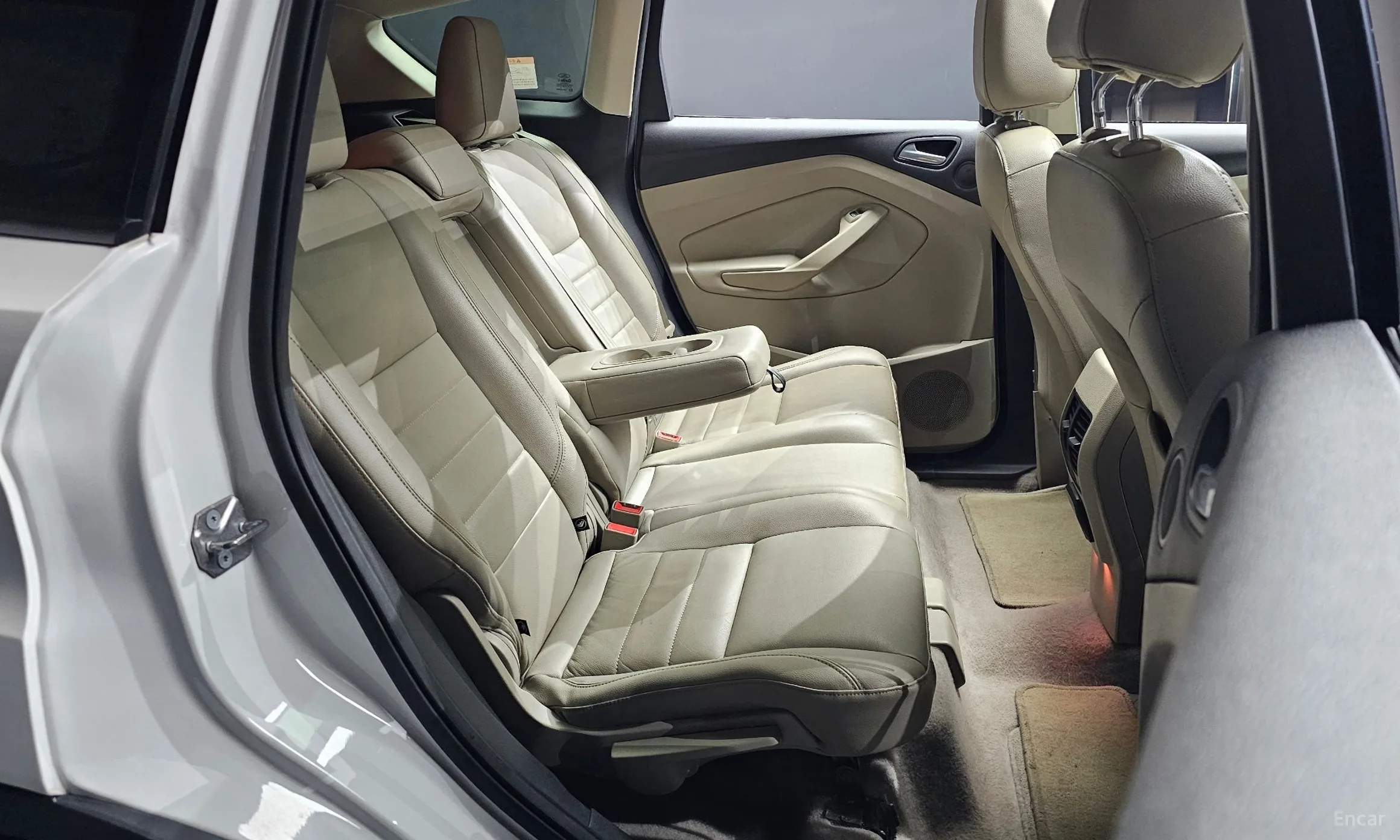 Ford Escape превью 12