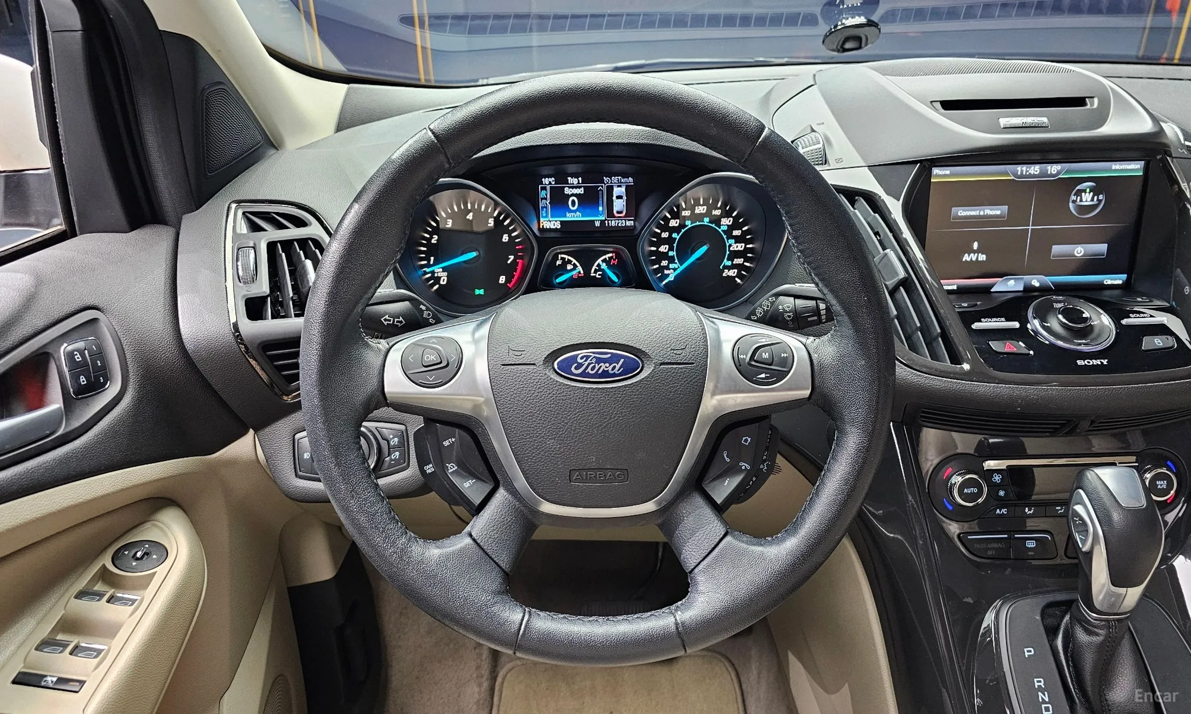 Ford Escape превью 13