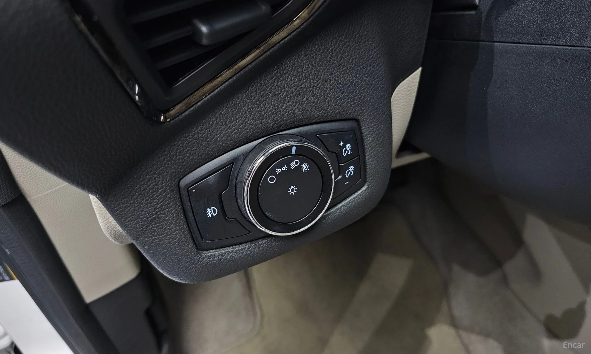 Ford Escape превью 18
