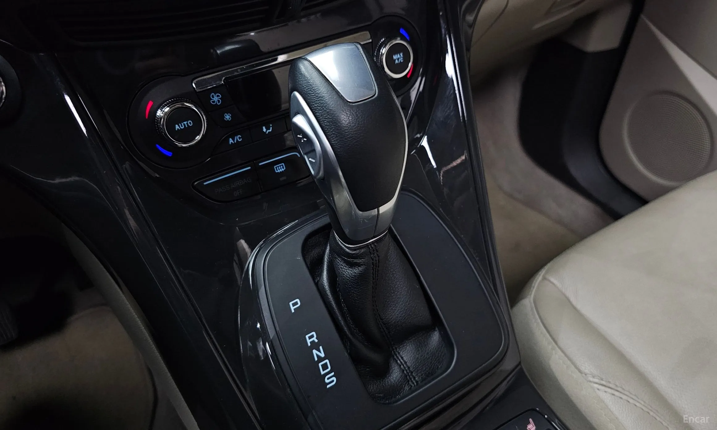 Ford Escape превью 9