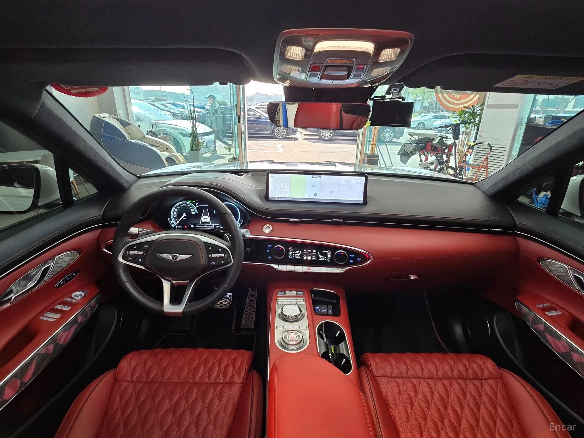 Genesis GV70 превью 12