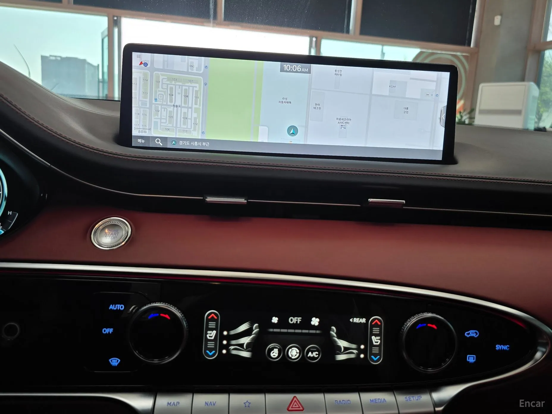 Genesis GV70 превью 16